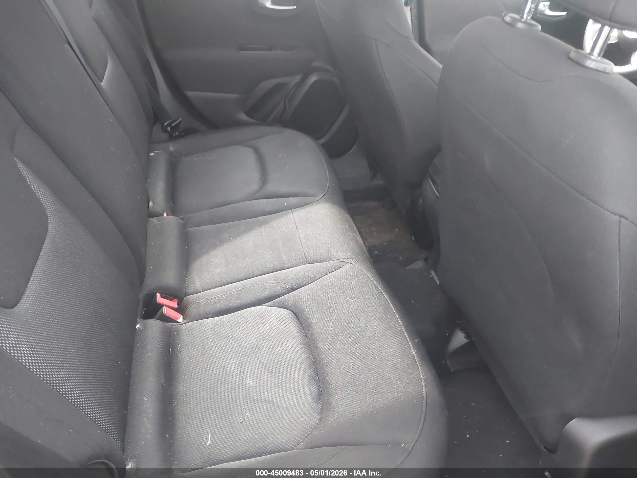 JEEP RENEGADE image 8
