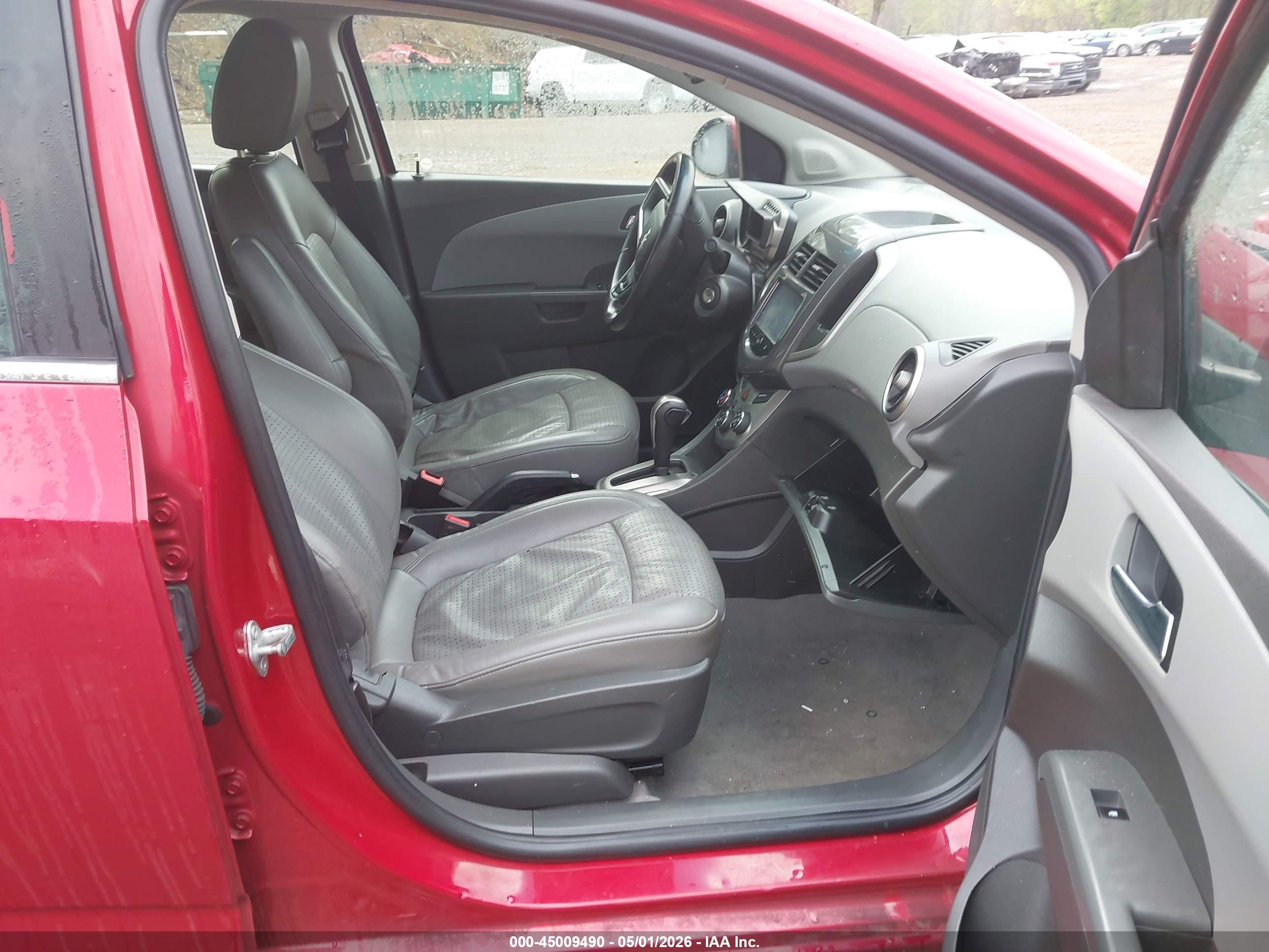CHEVROLET SONIC image 5