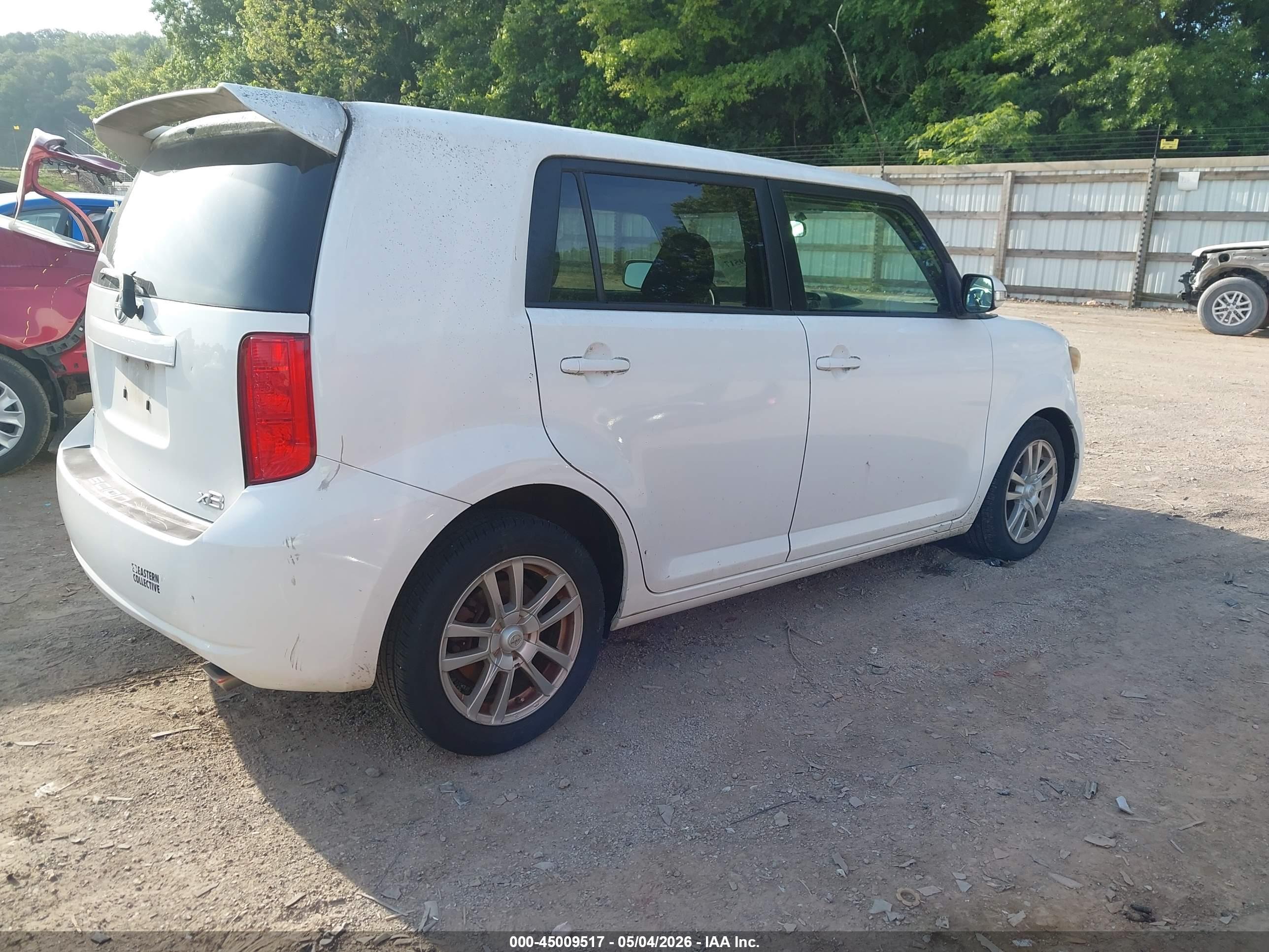 SCION XB image 4