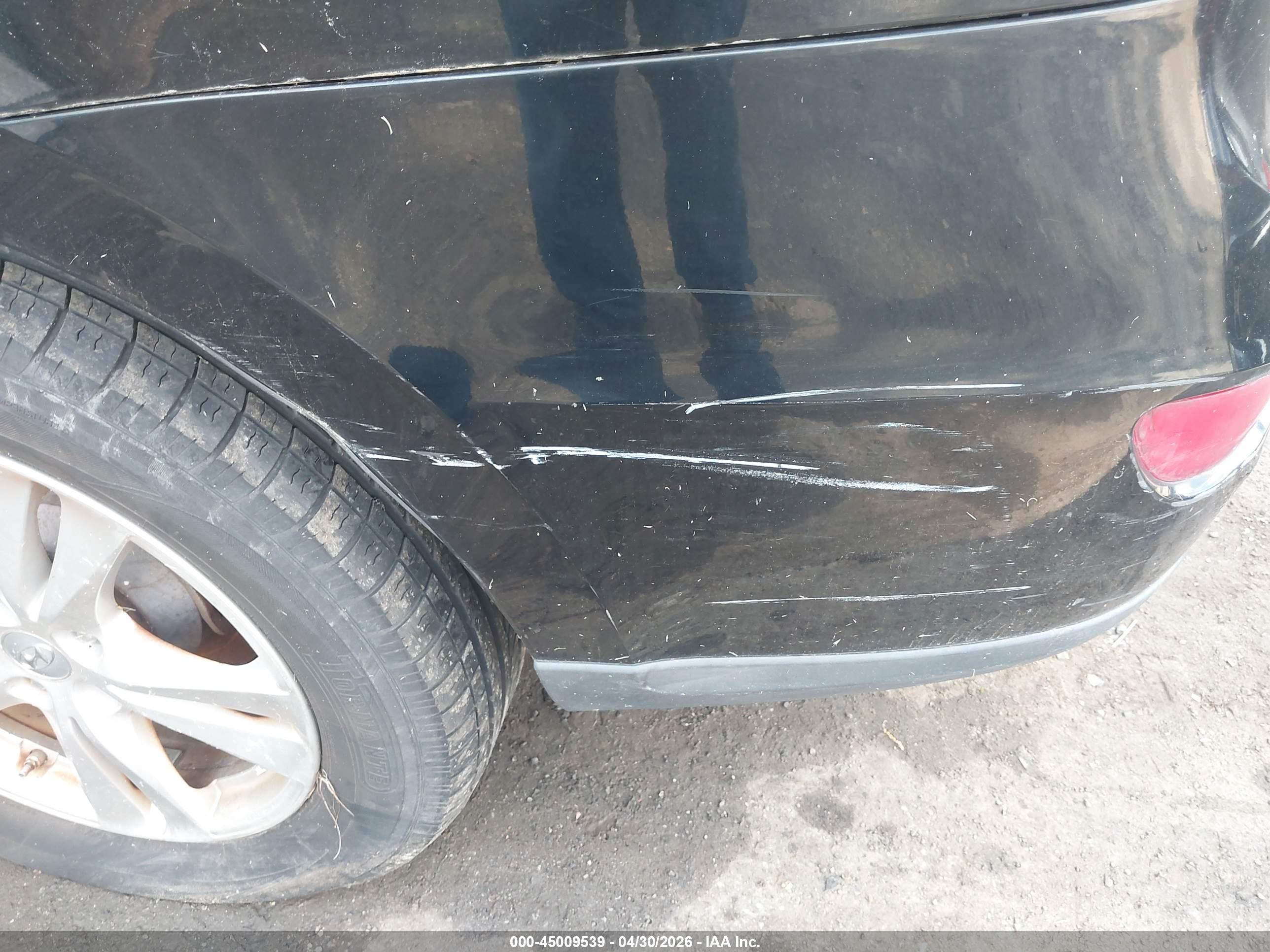 HYUNDAI SANTA image 6