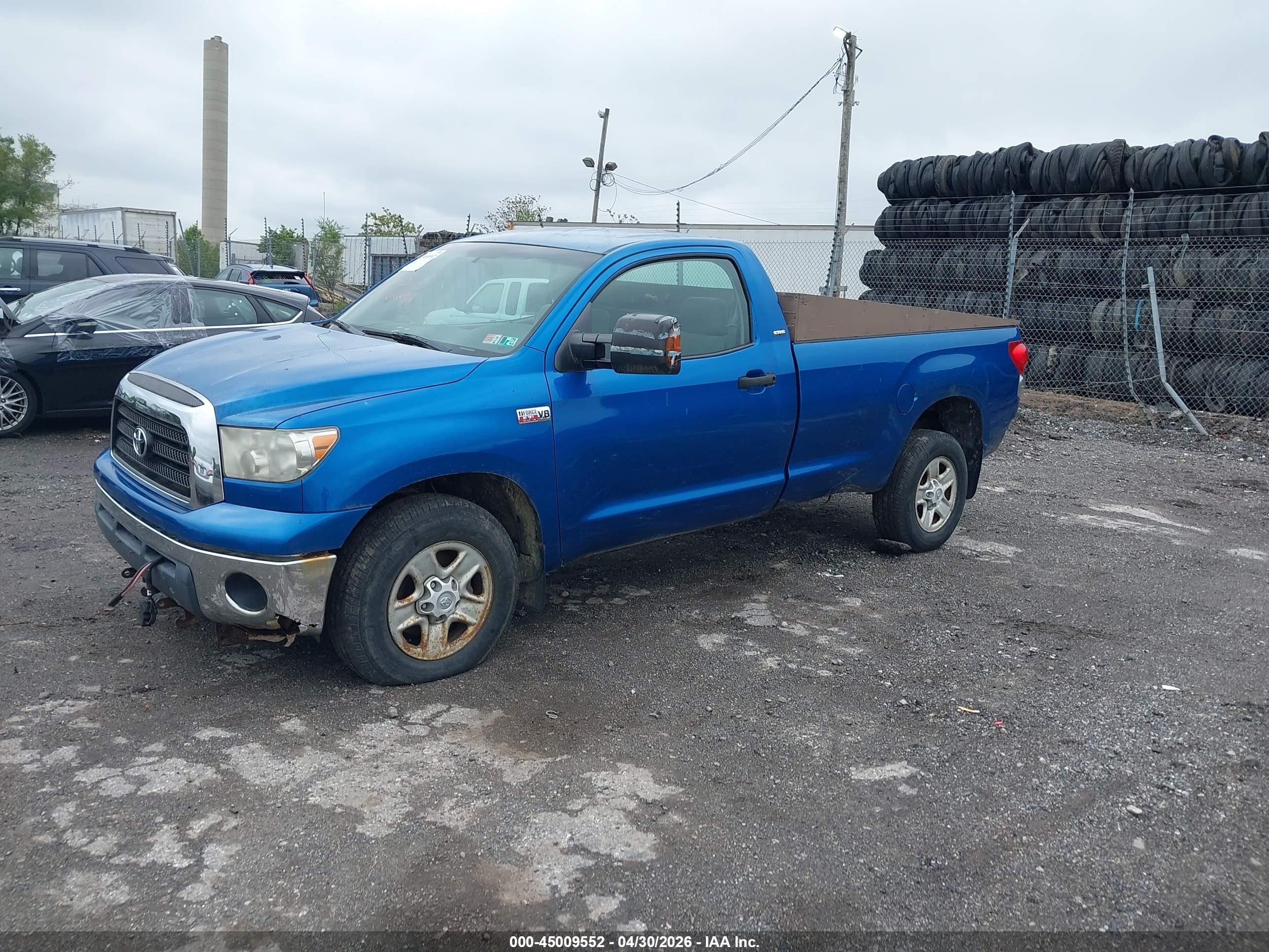 TOYOTA TUNDRA image 2