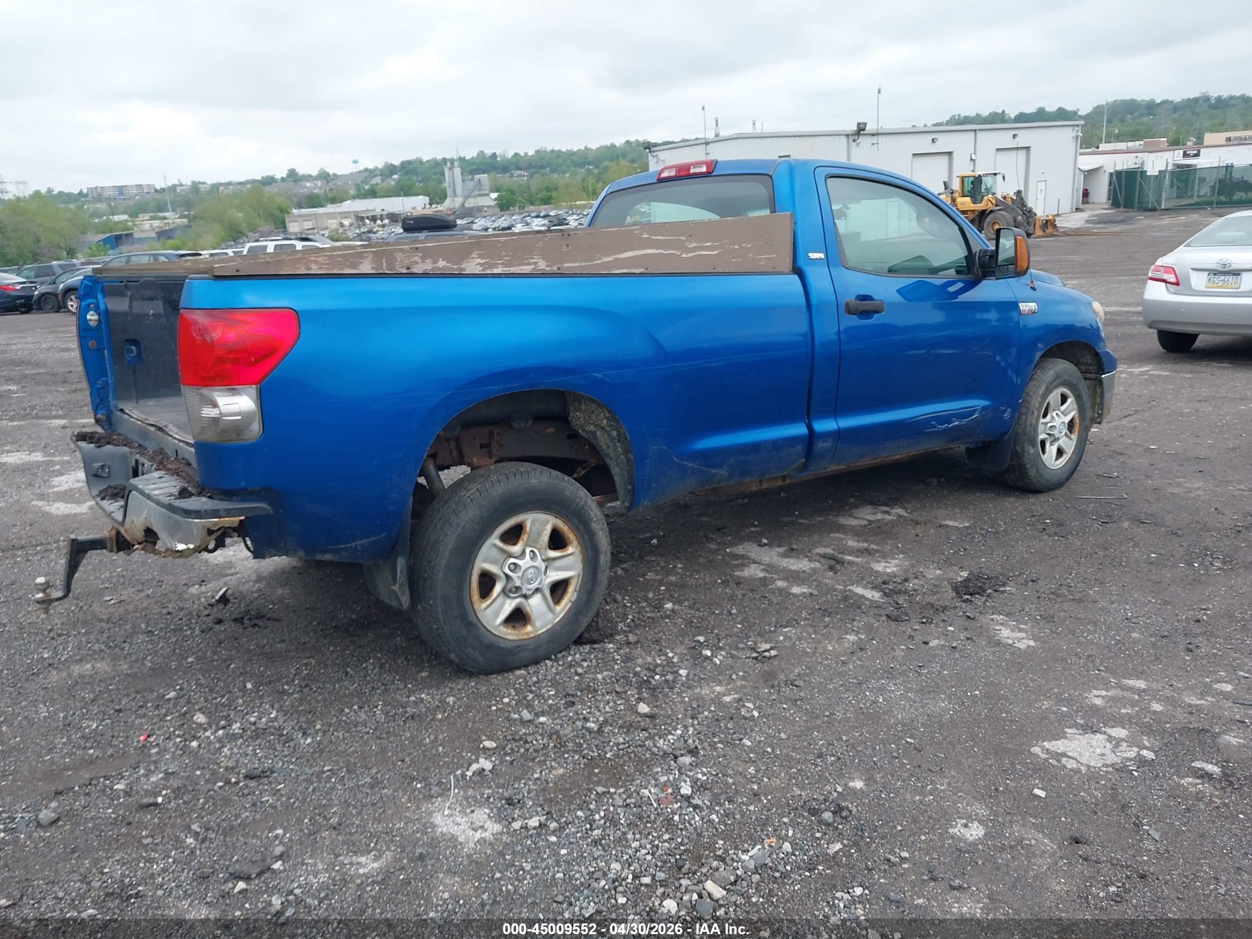 TOYOTA TUNDRA image 4