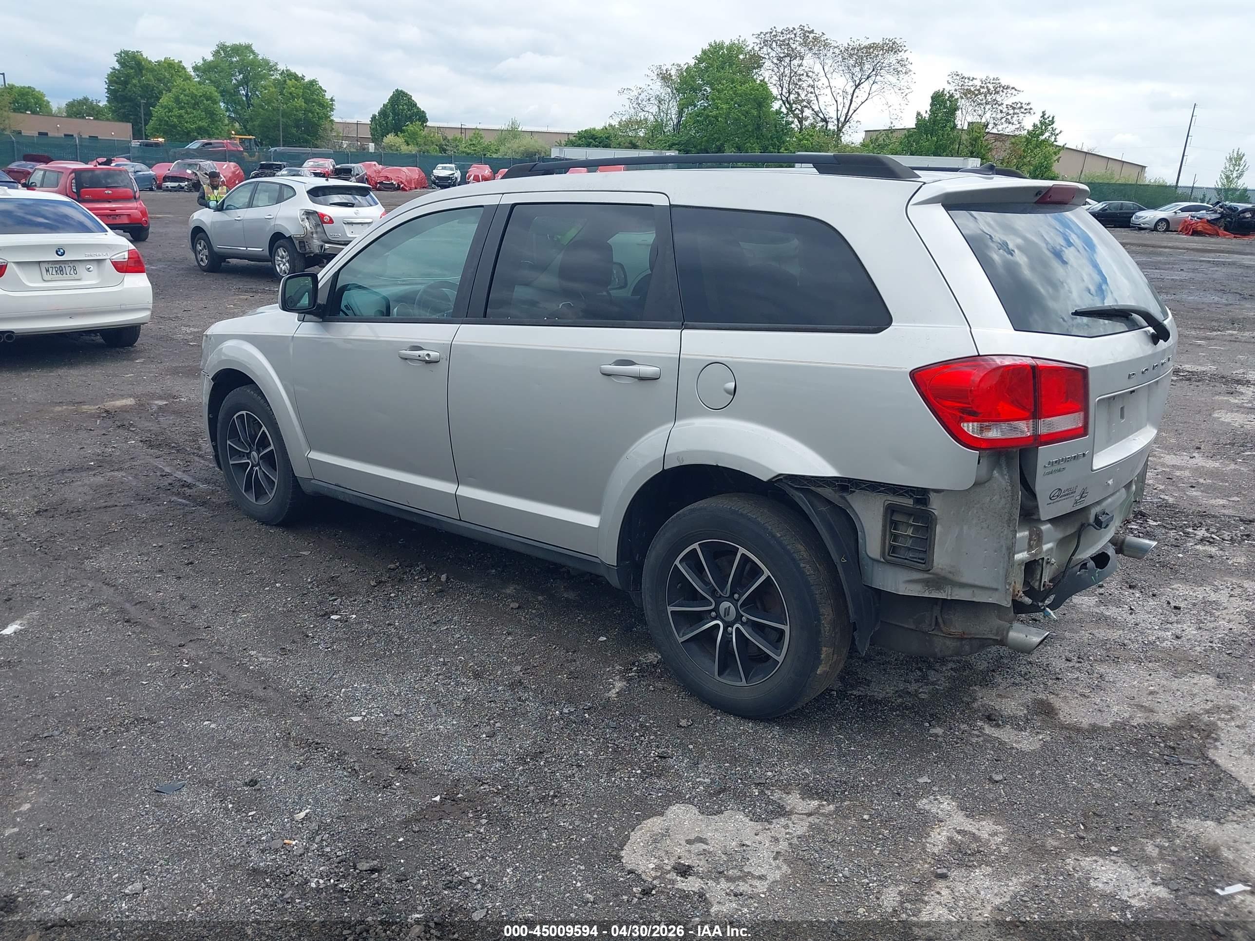 DODGE JOURNEY image 3