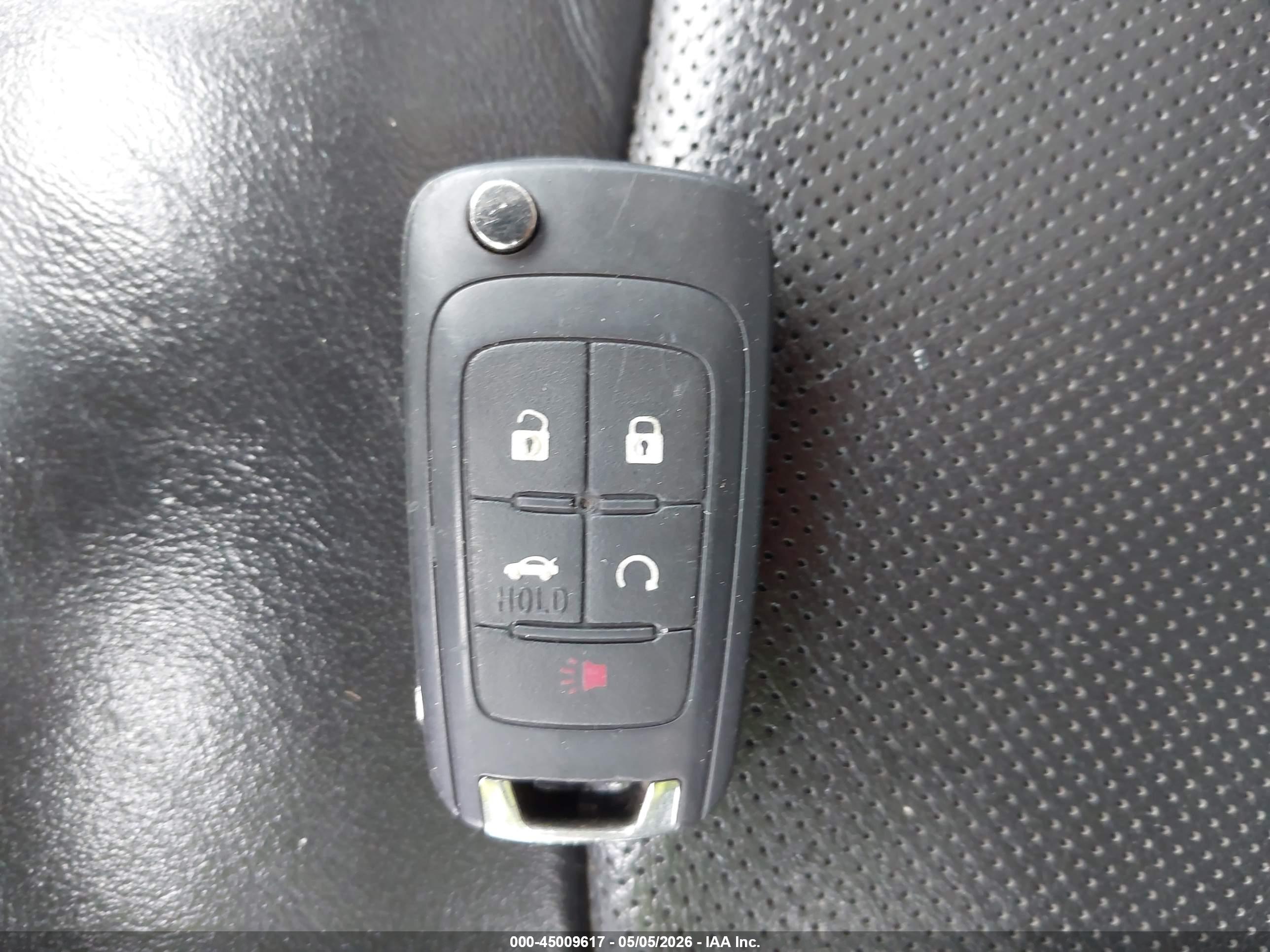 BUICK LACROSSE image 11