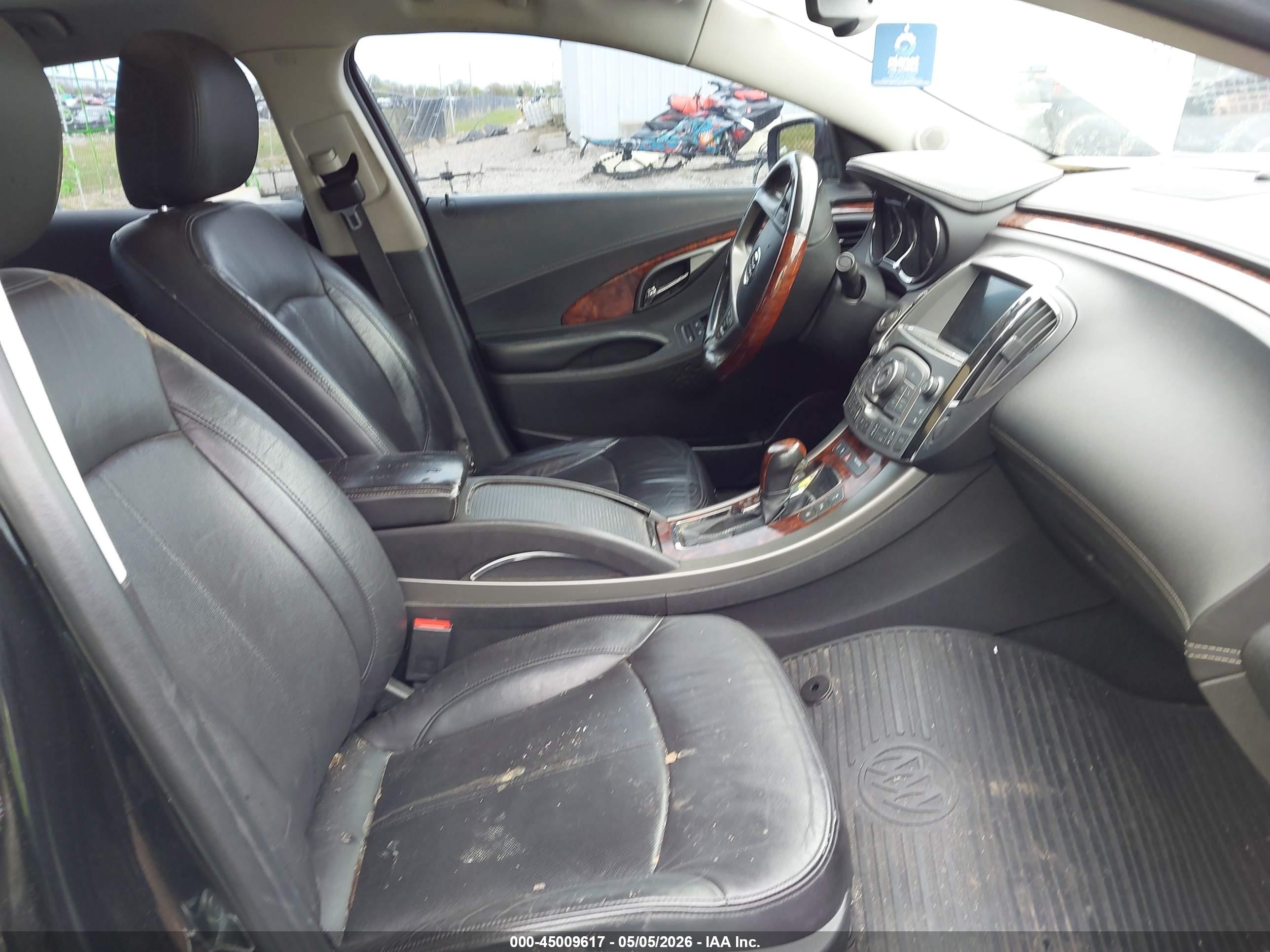 BUICK LACROSSE image 5