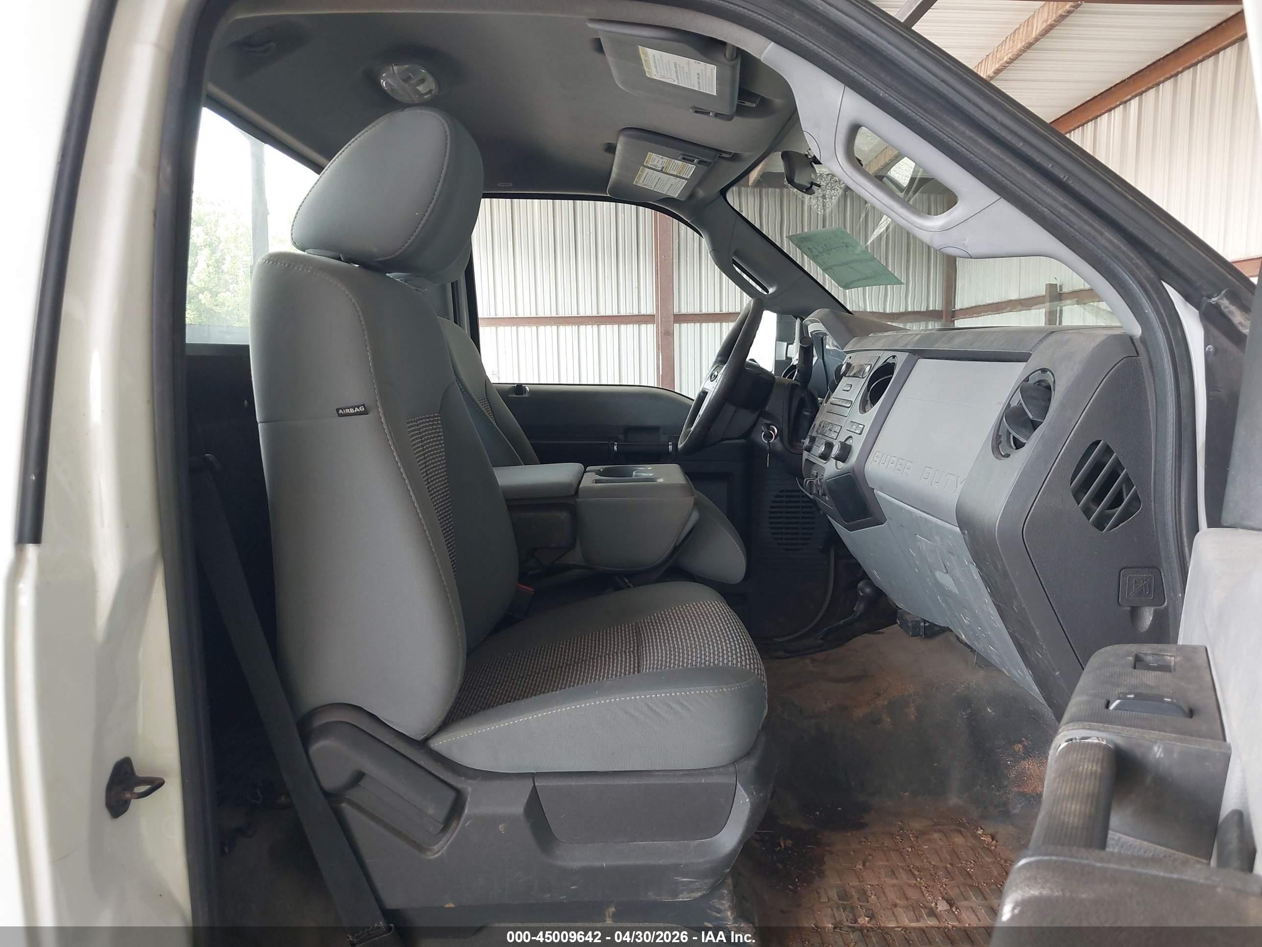 FORD F-350 image 8