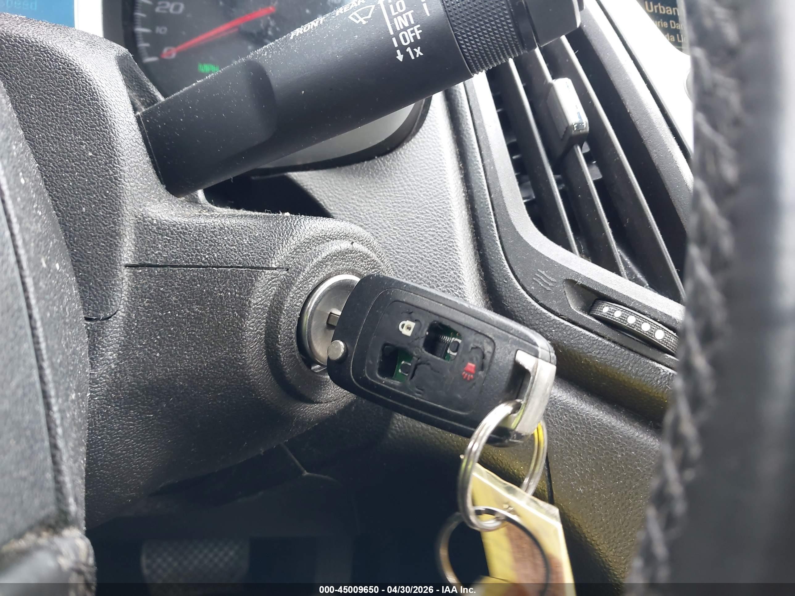 CHEVROLET EQUINOX image 11