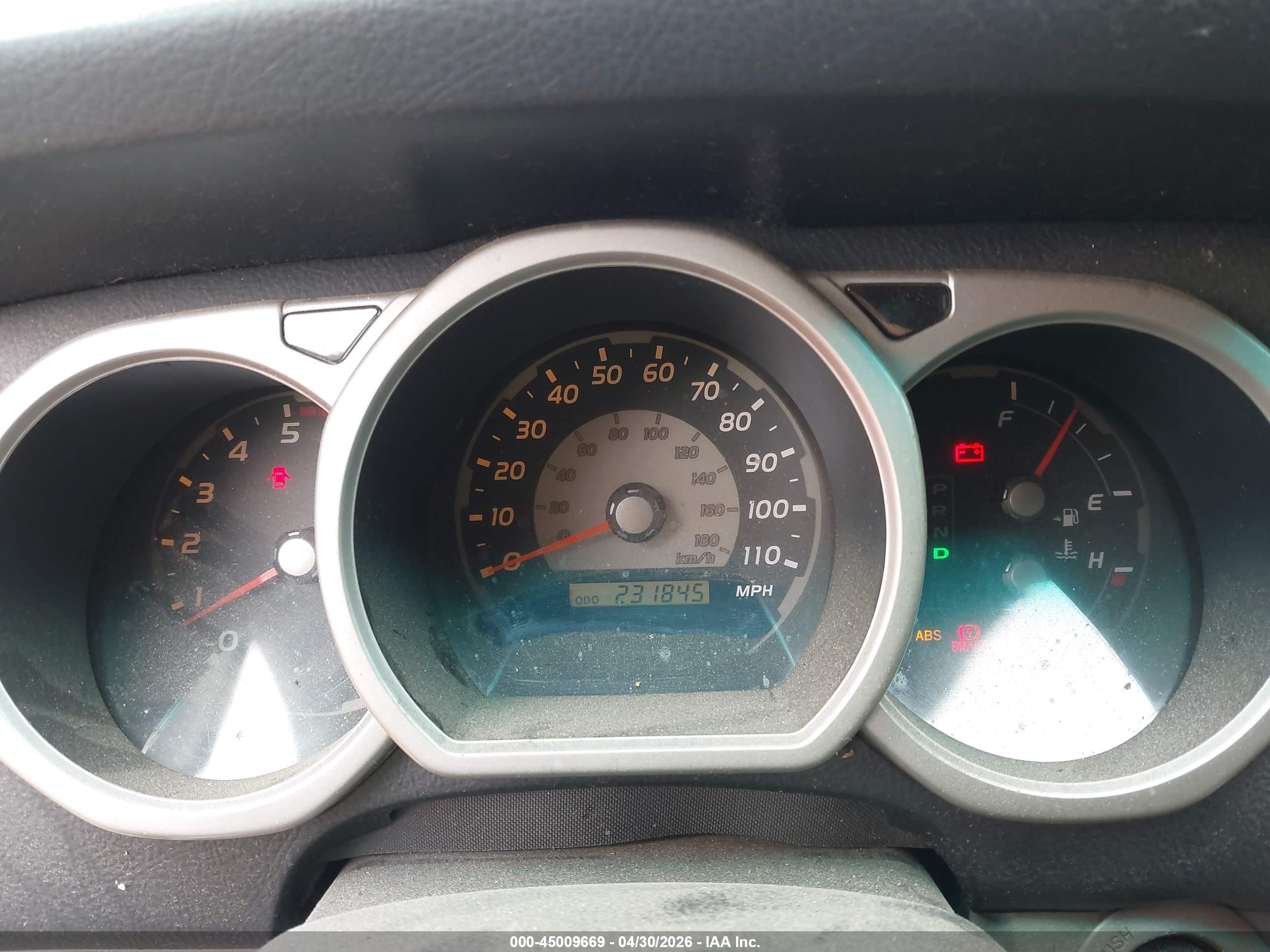 TOYOTA 4RUNNER image 7