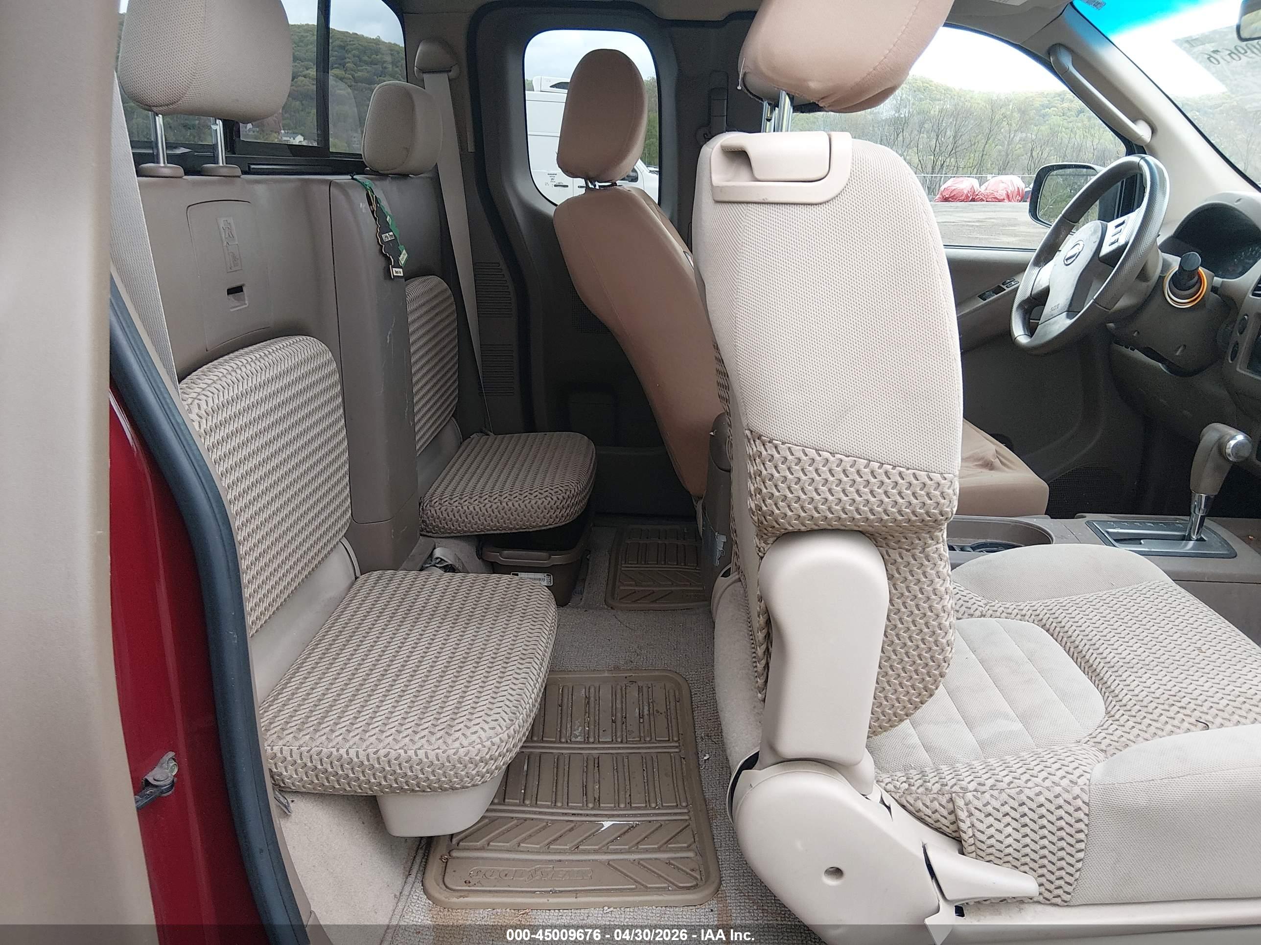 NISSAN FRONTIER image 8