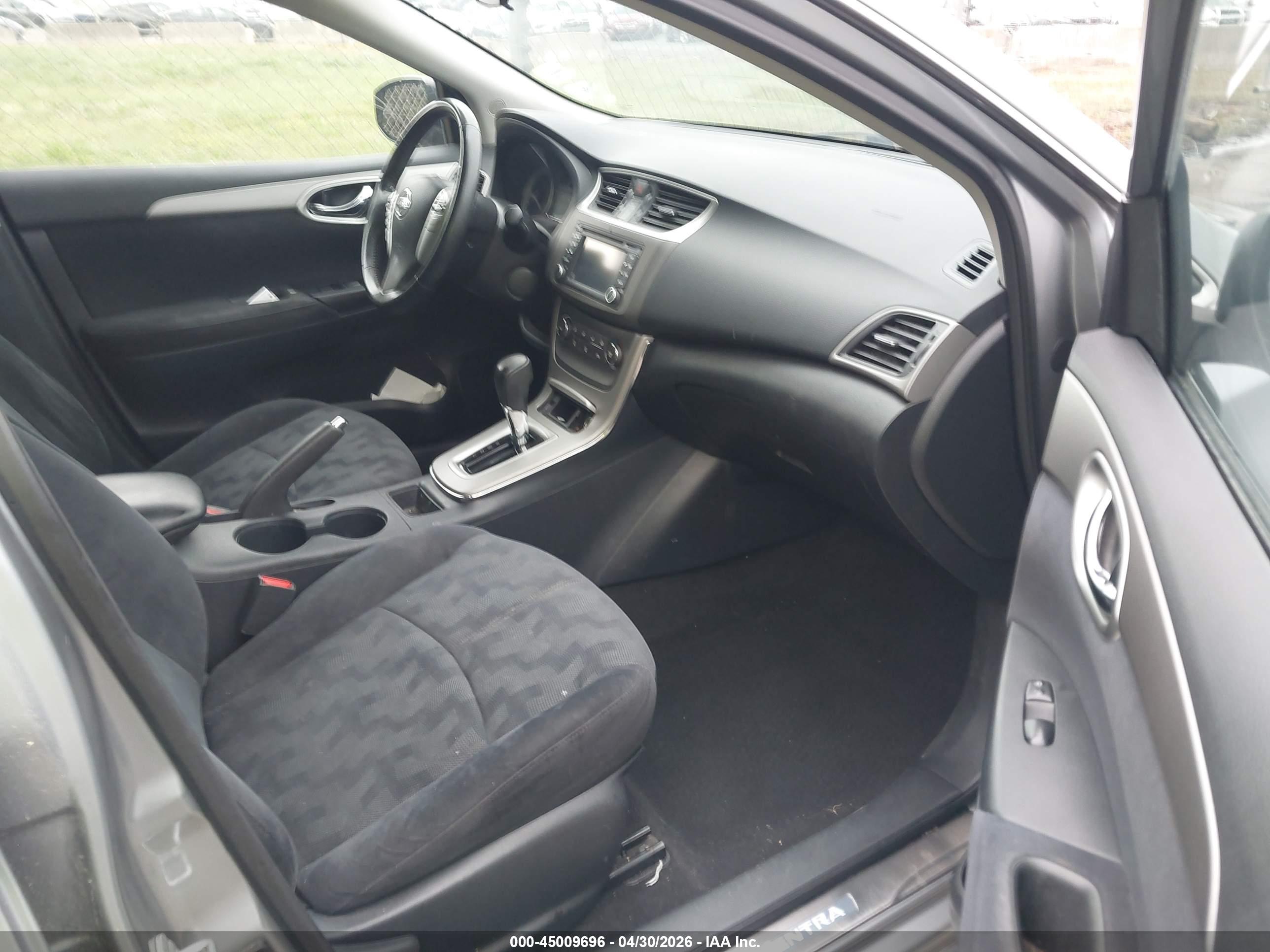 NISSAN SENTRA image 5