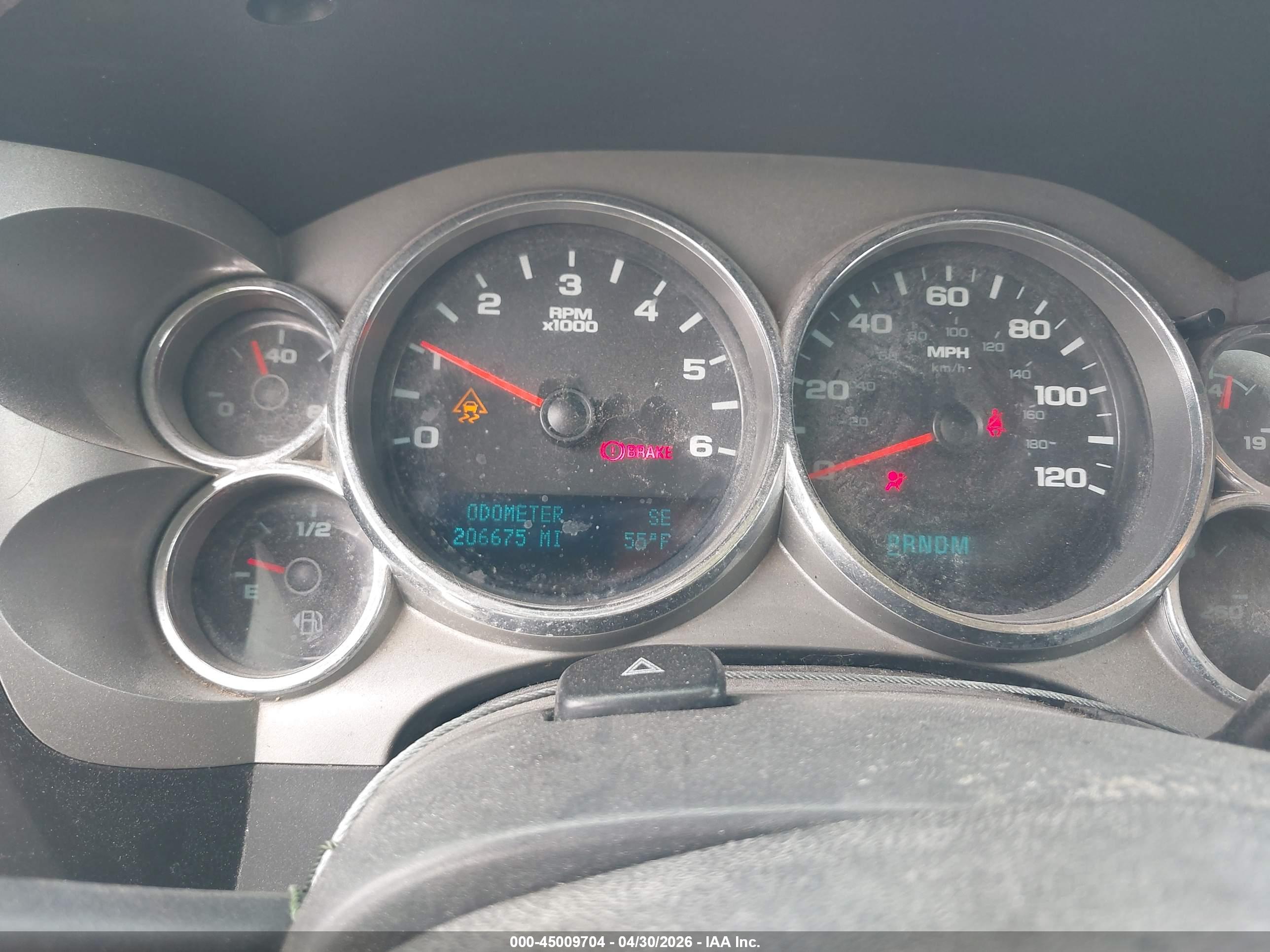CHEVROLET SILVERADO image 7