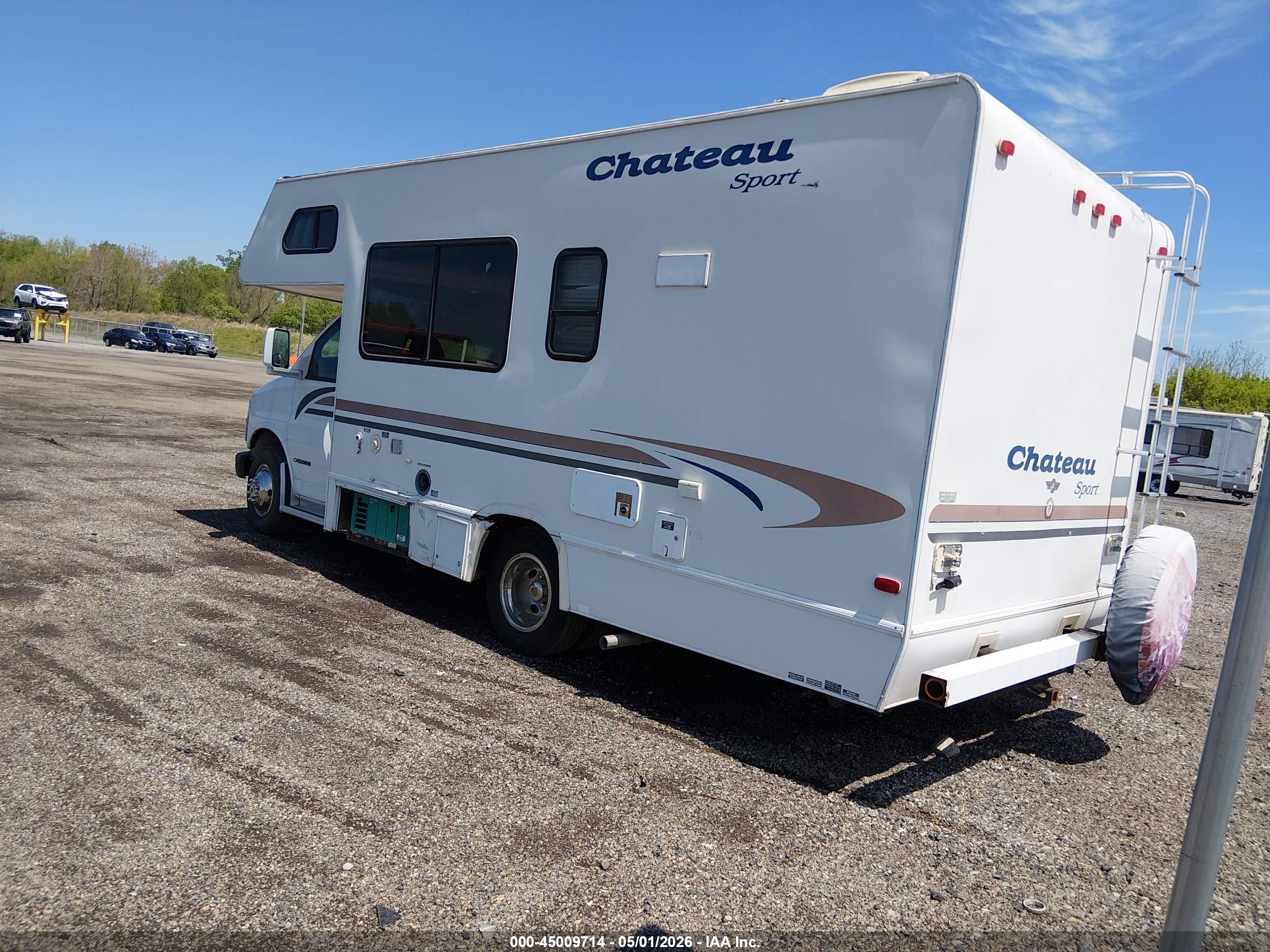 CHEVROLET EXPRESS image 3