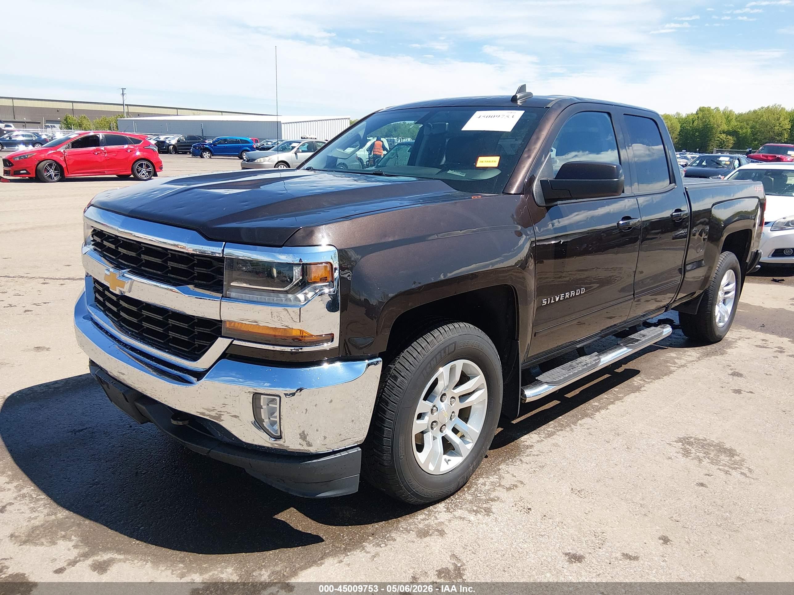 CHEVROLET SILVERADO image 2