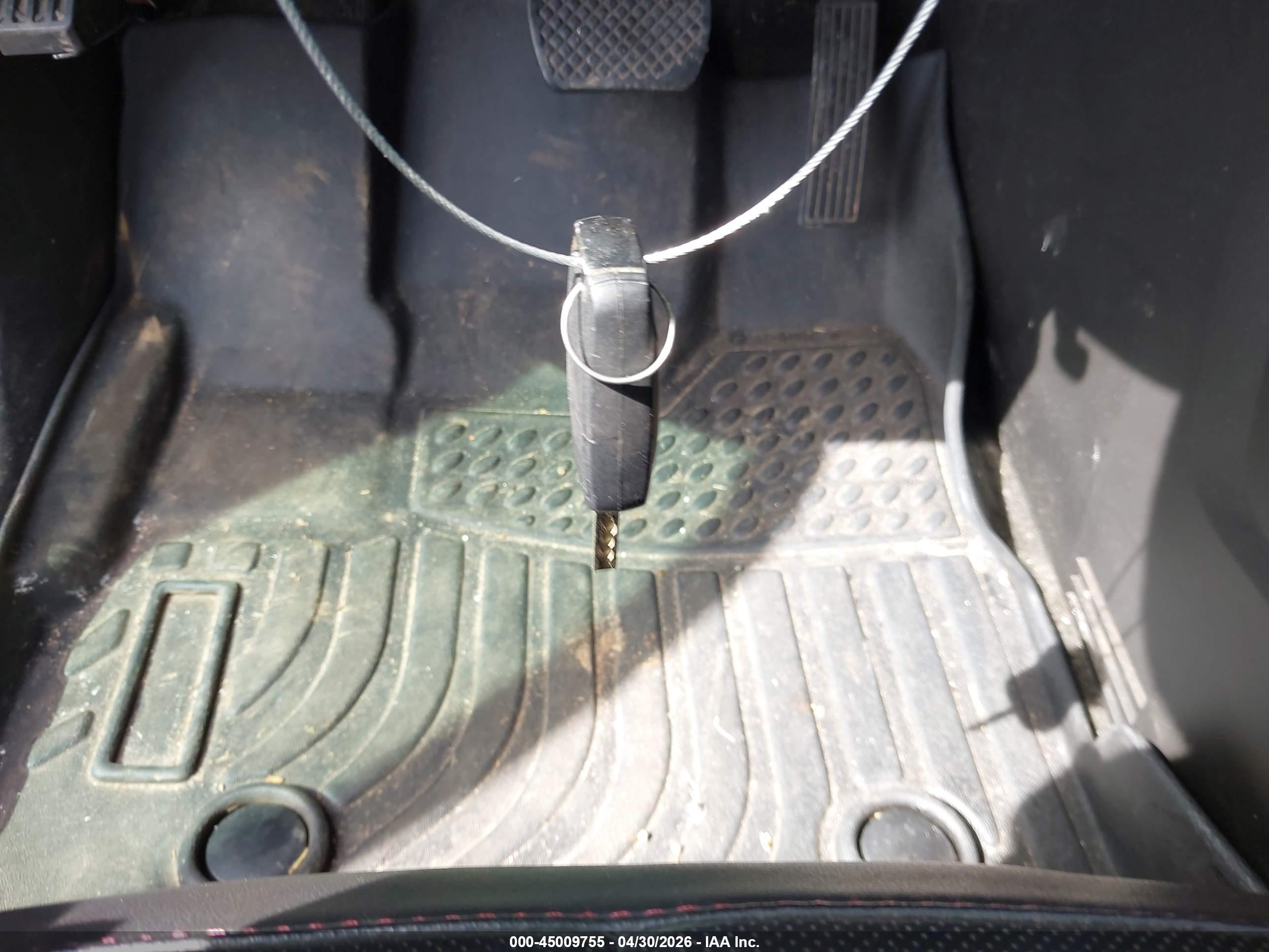 GMC TERRAIN image 11