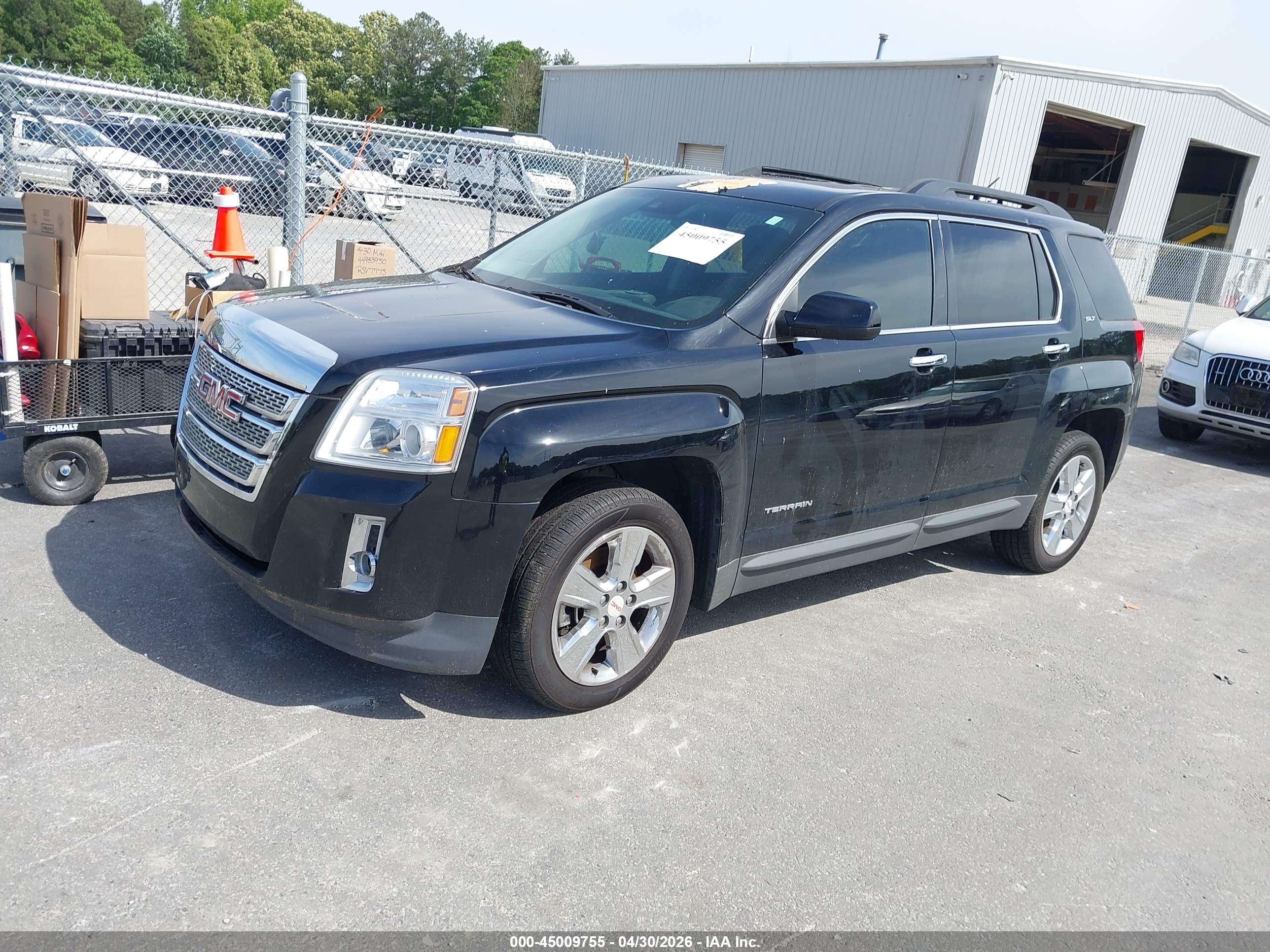 GMC TERRAIN image 2