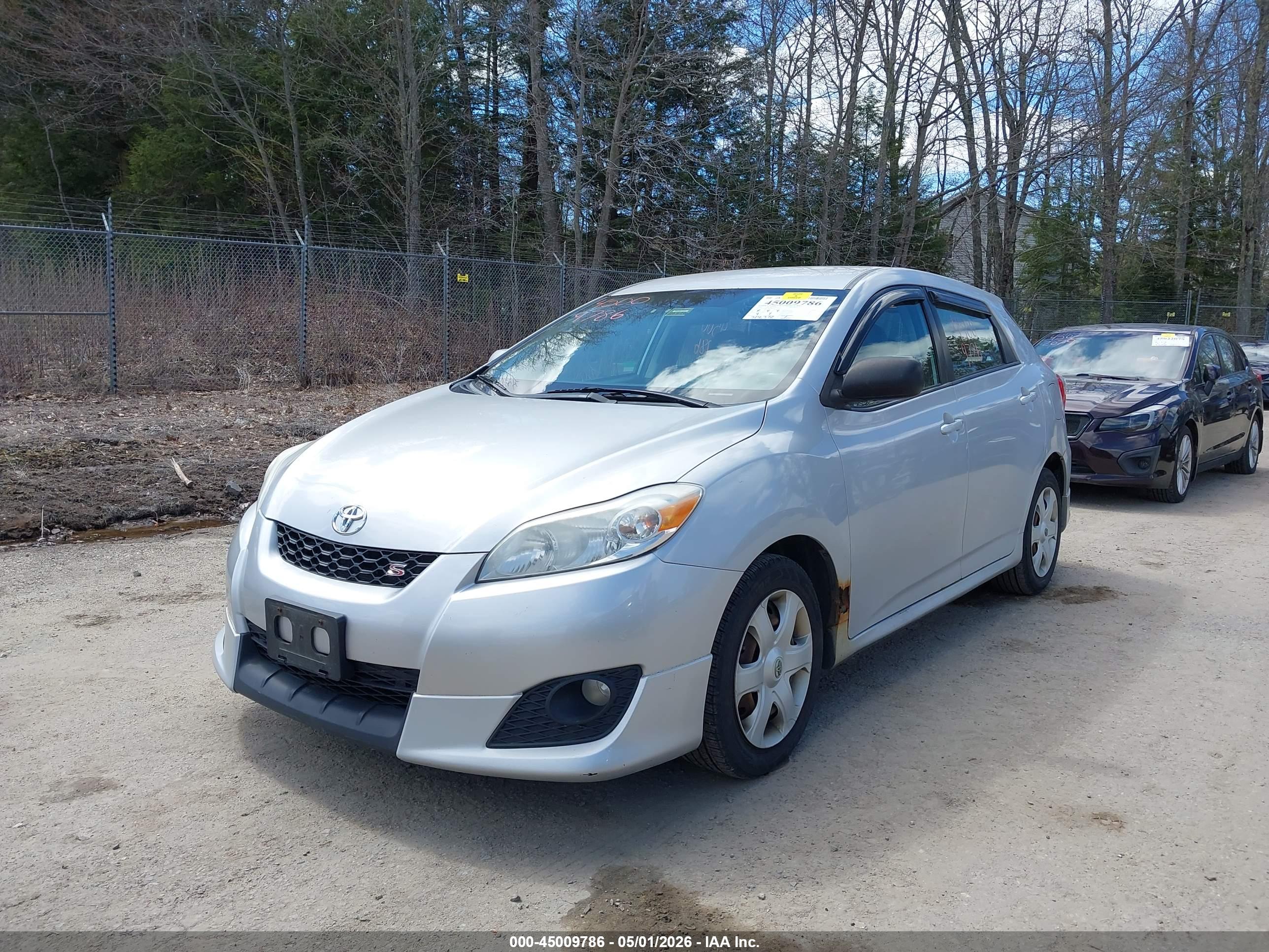 TOYOTA MATRIX image 2