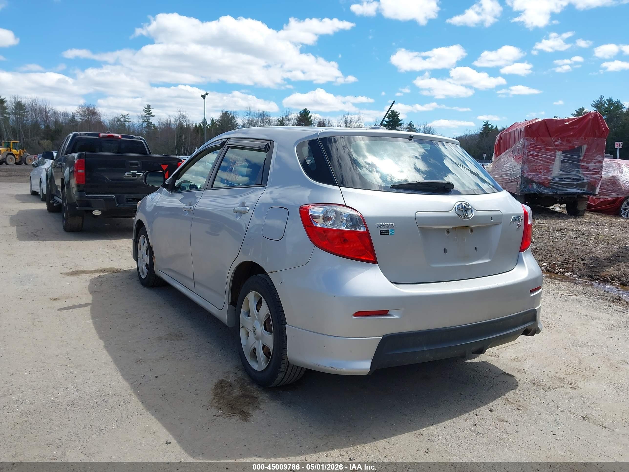 TOYOTA MATRIX image 3