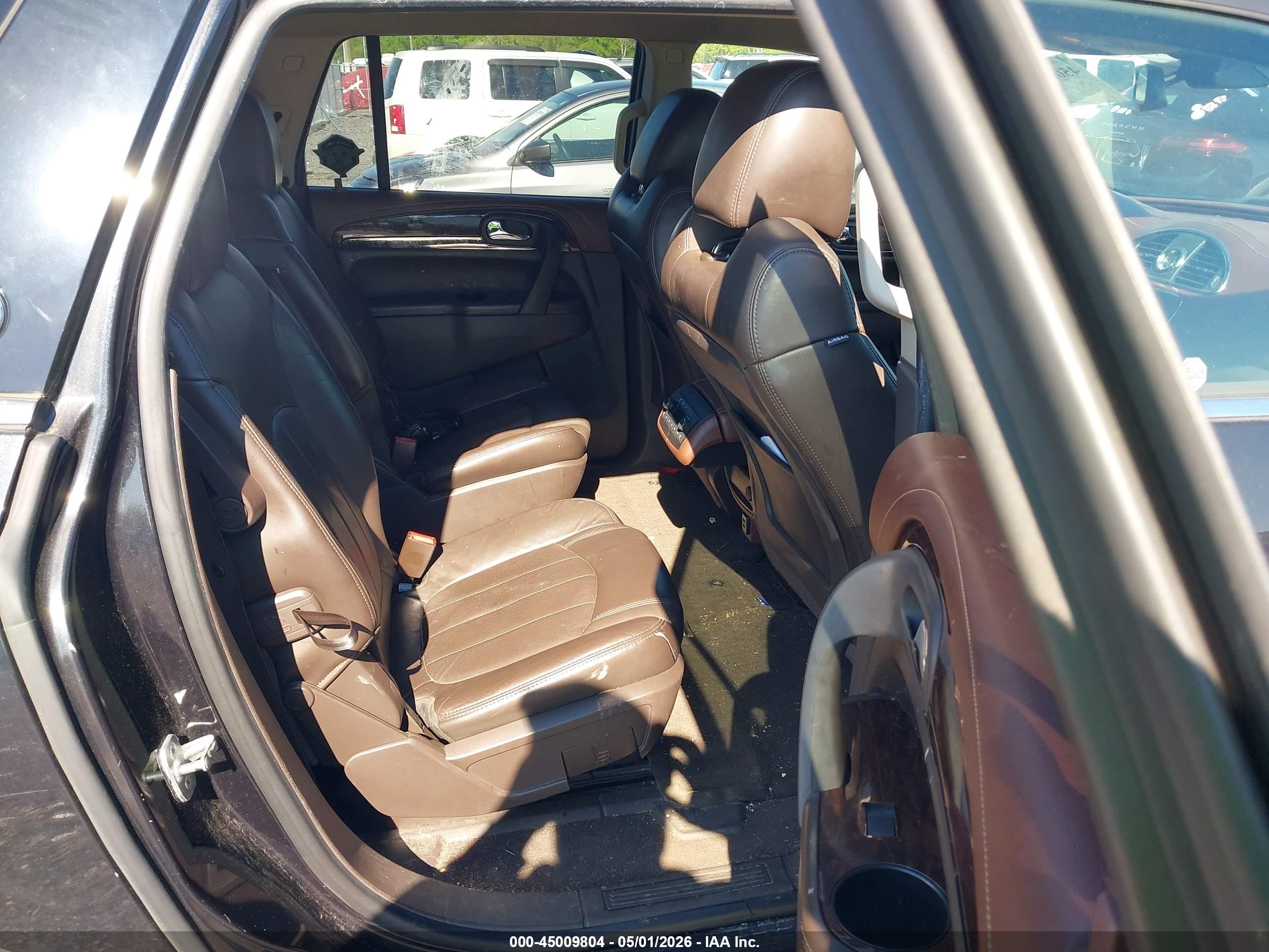 BUICK ENCLAVE image 8