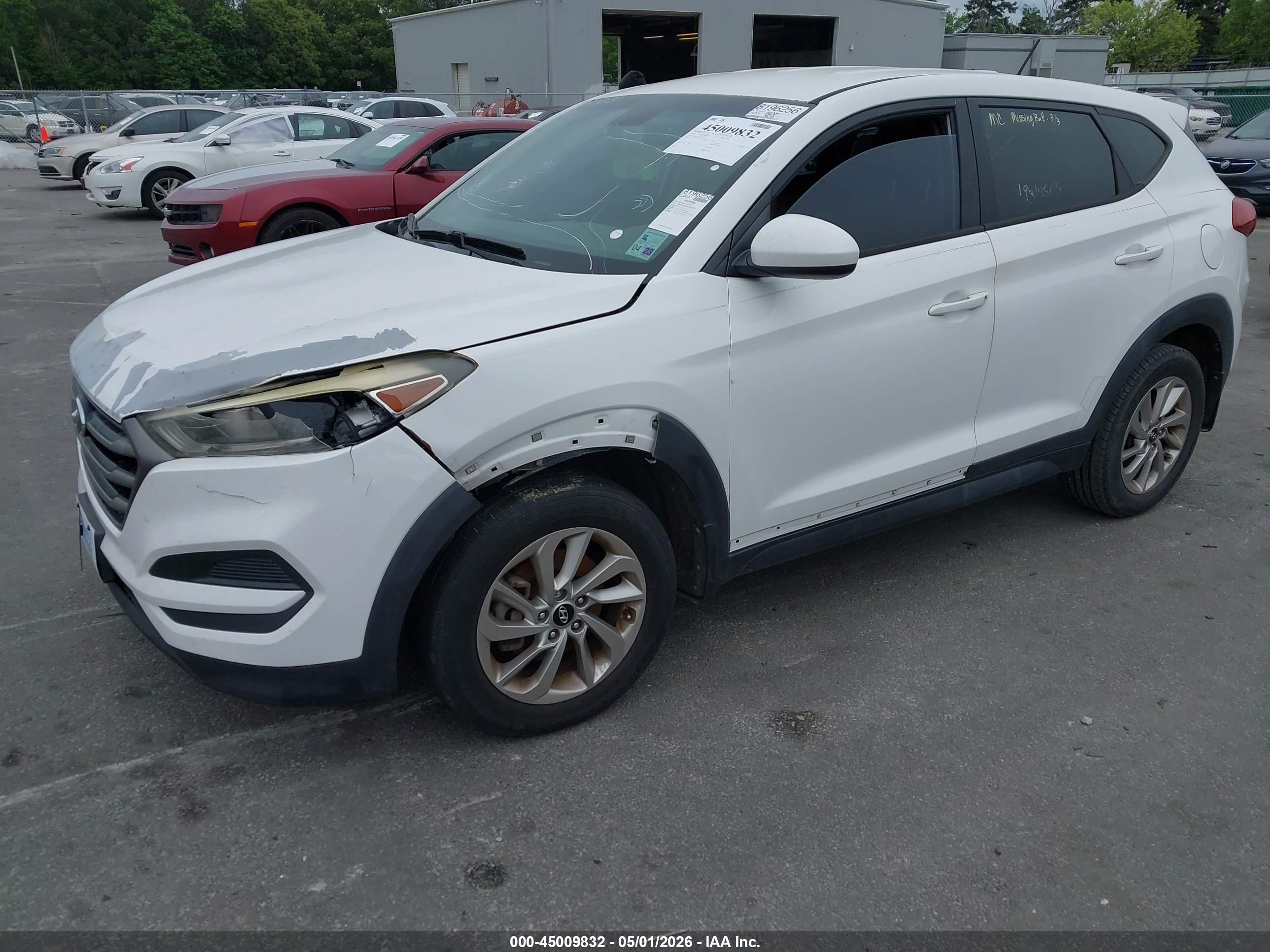 HYUNDAI TUCSON image 2