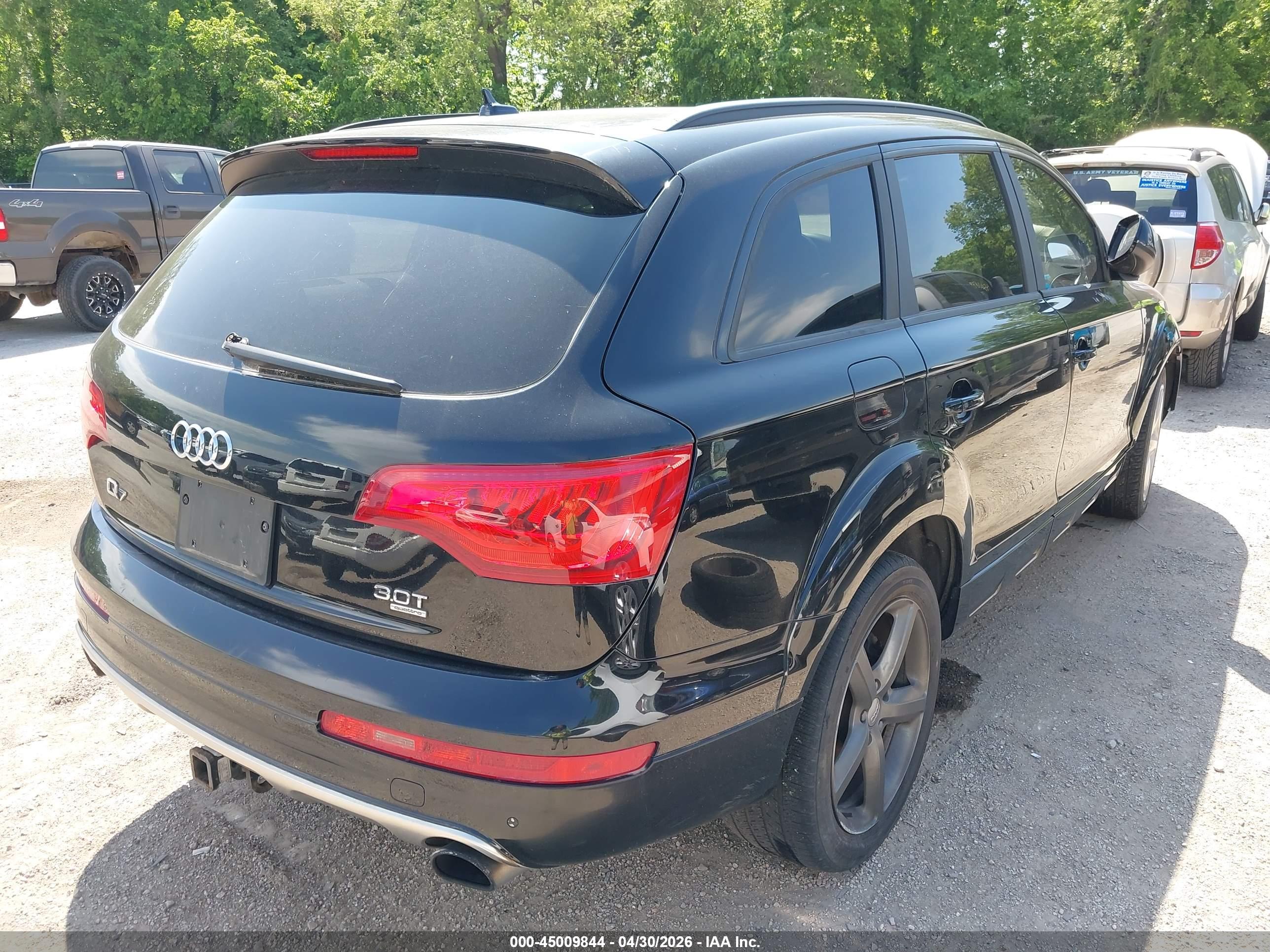 AUDI Q7 image 4