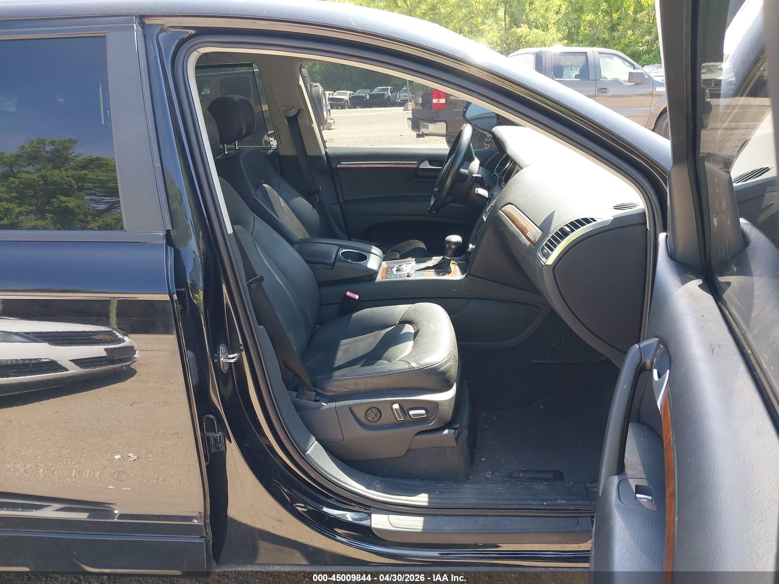 AUDI Q7 image 5