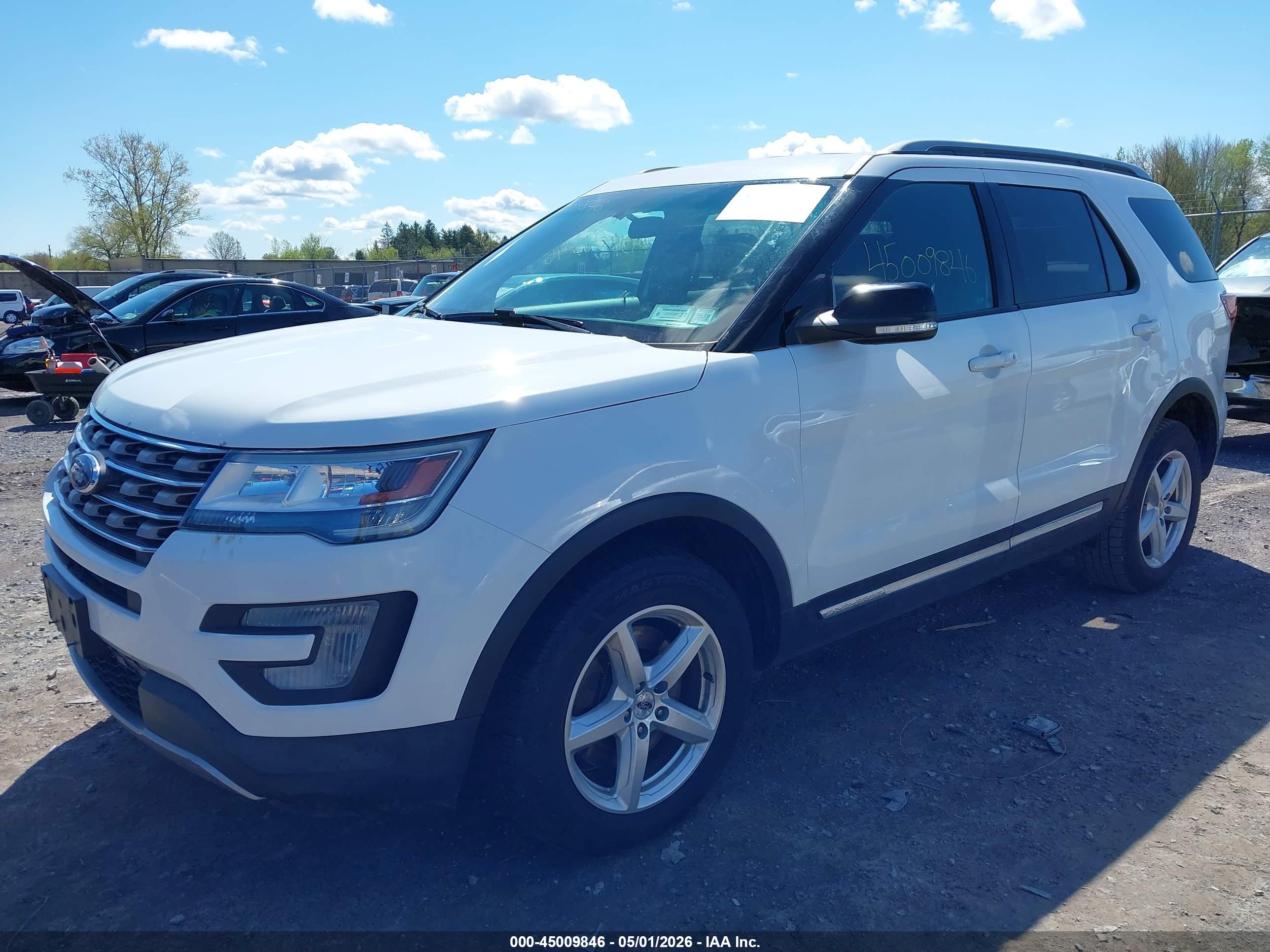 FORD EXPLORER image 2