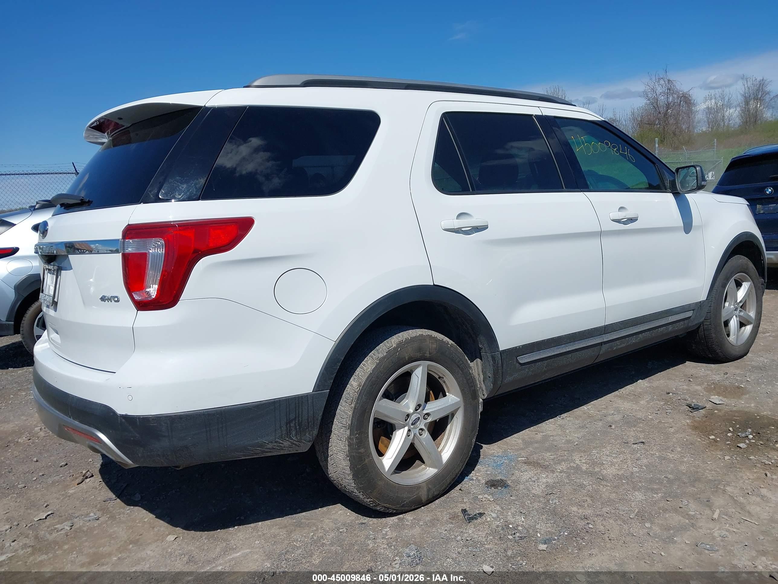 FORD EXPLORER image 4