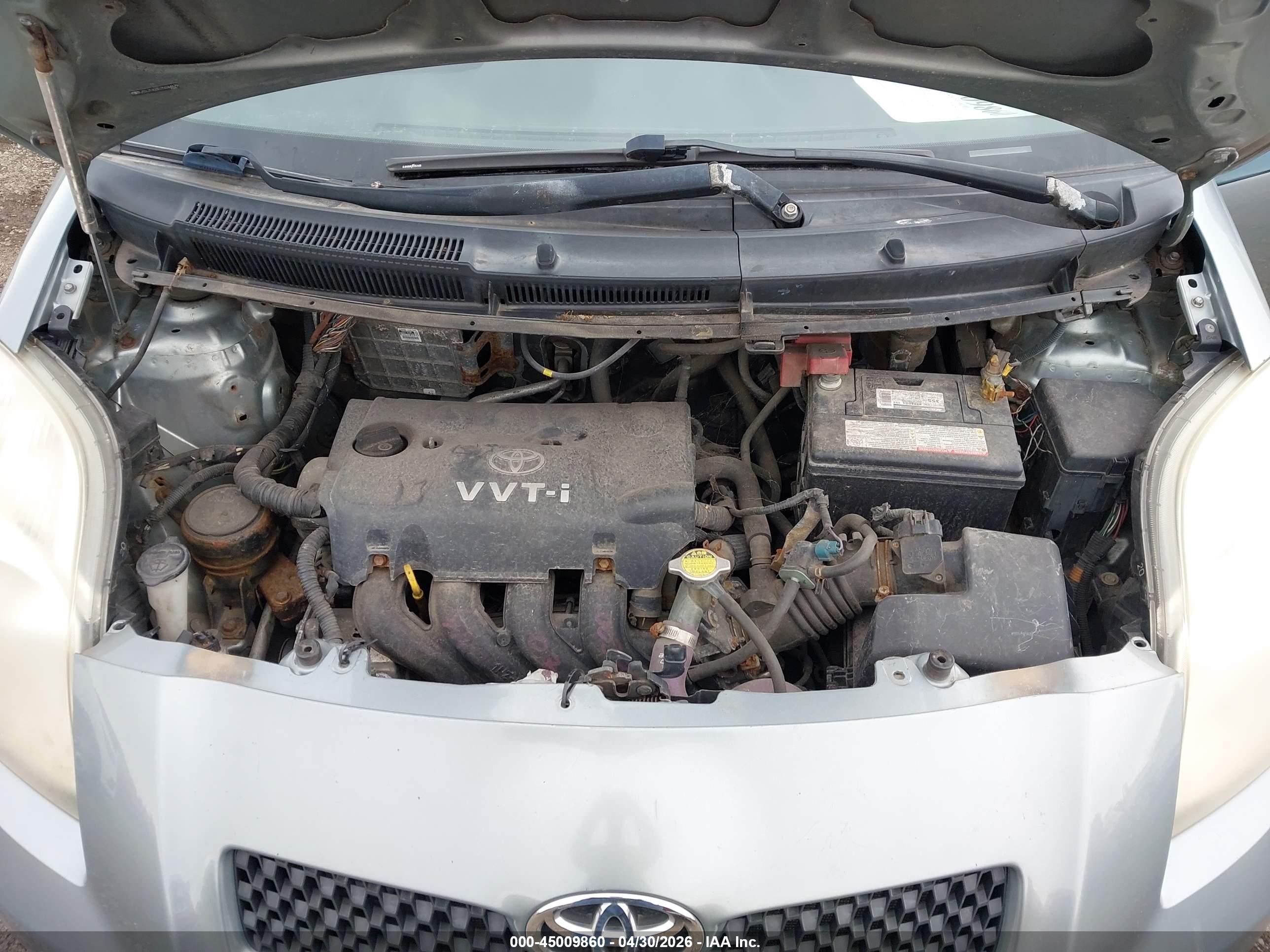 TOYOTA YARIS image 10