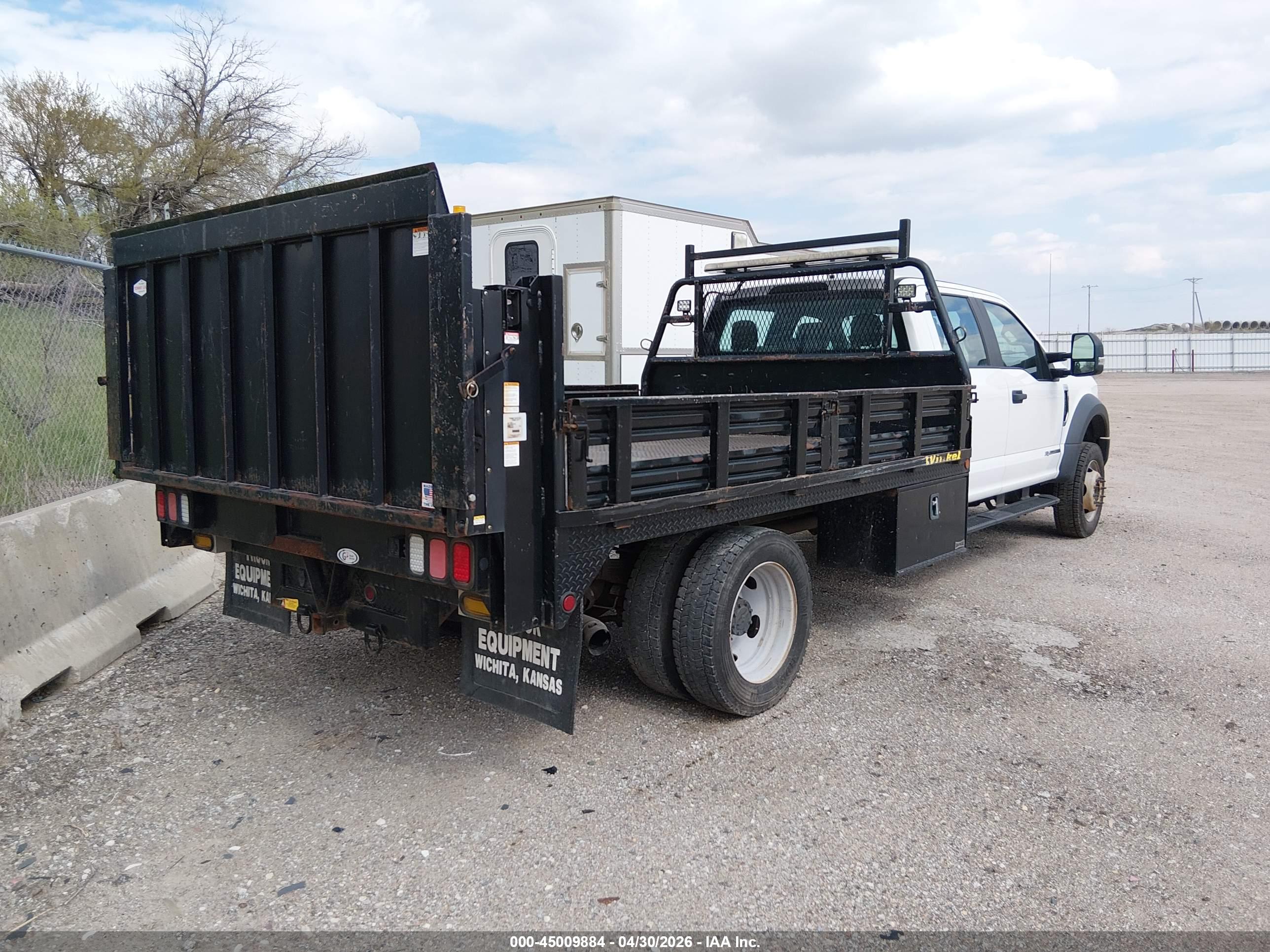 FORD F-550 image 4