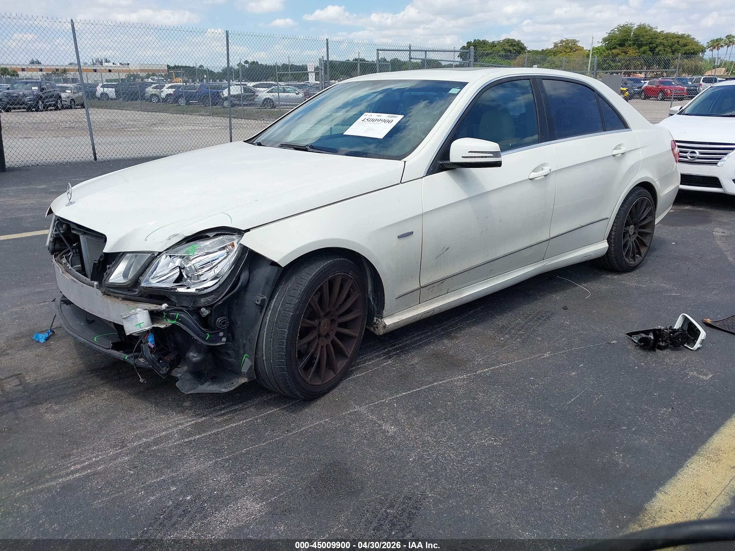 MERCEDES-BENZ E image 2