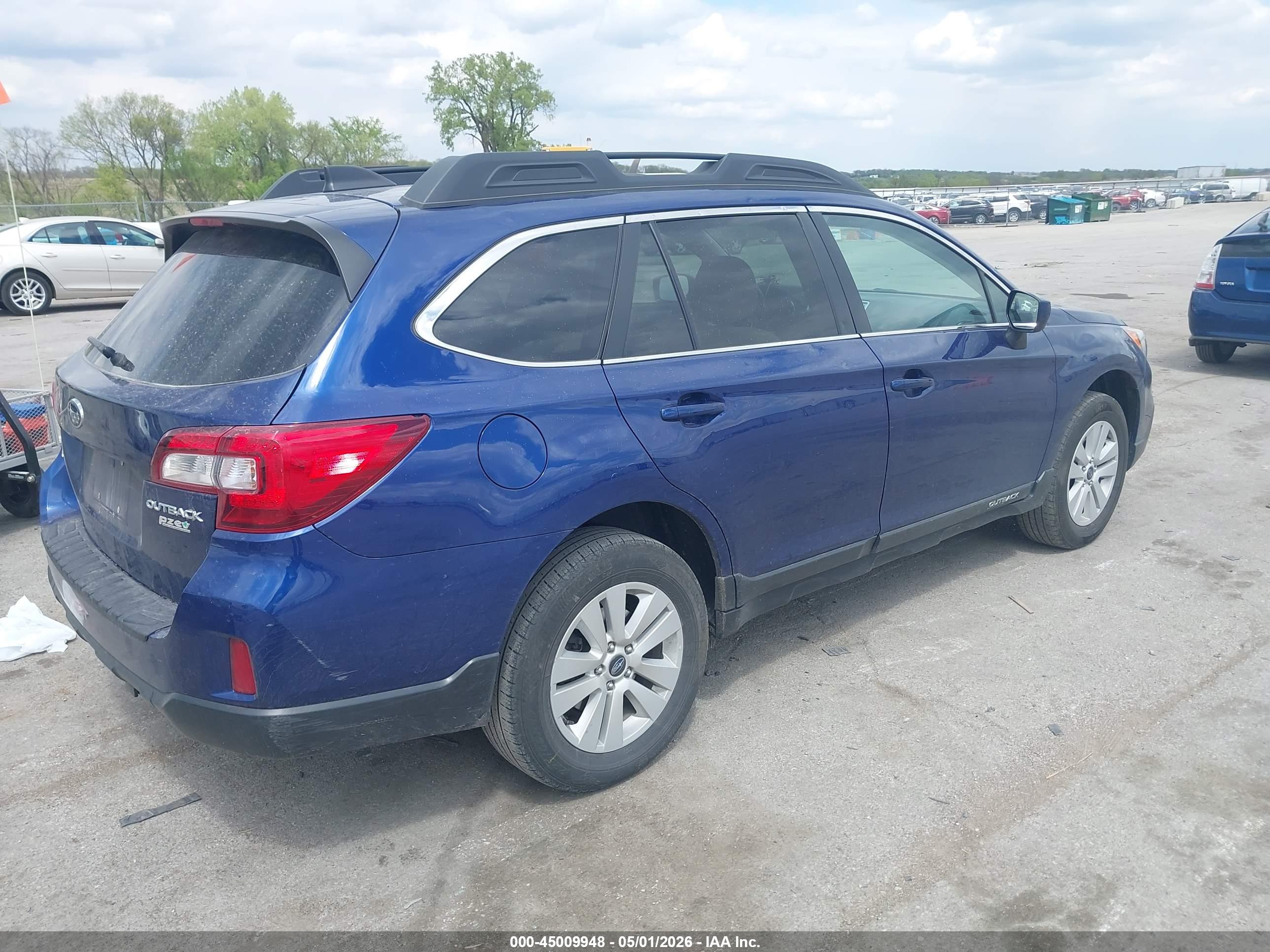 SUBARU OUTBACK image 4