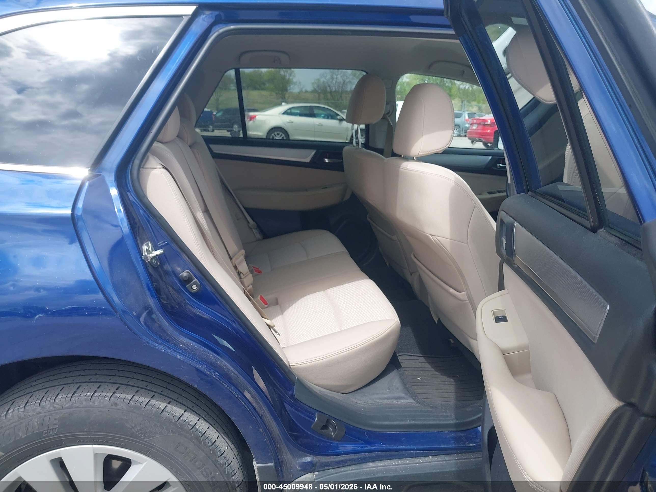 SUBARU OUTBACK image 8