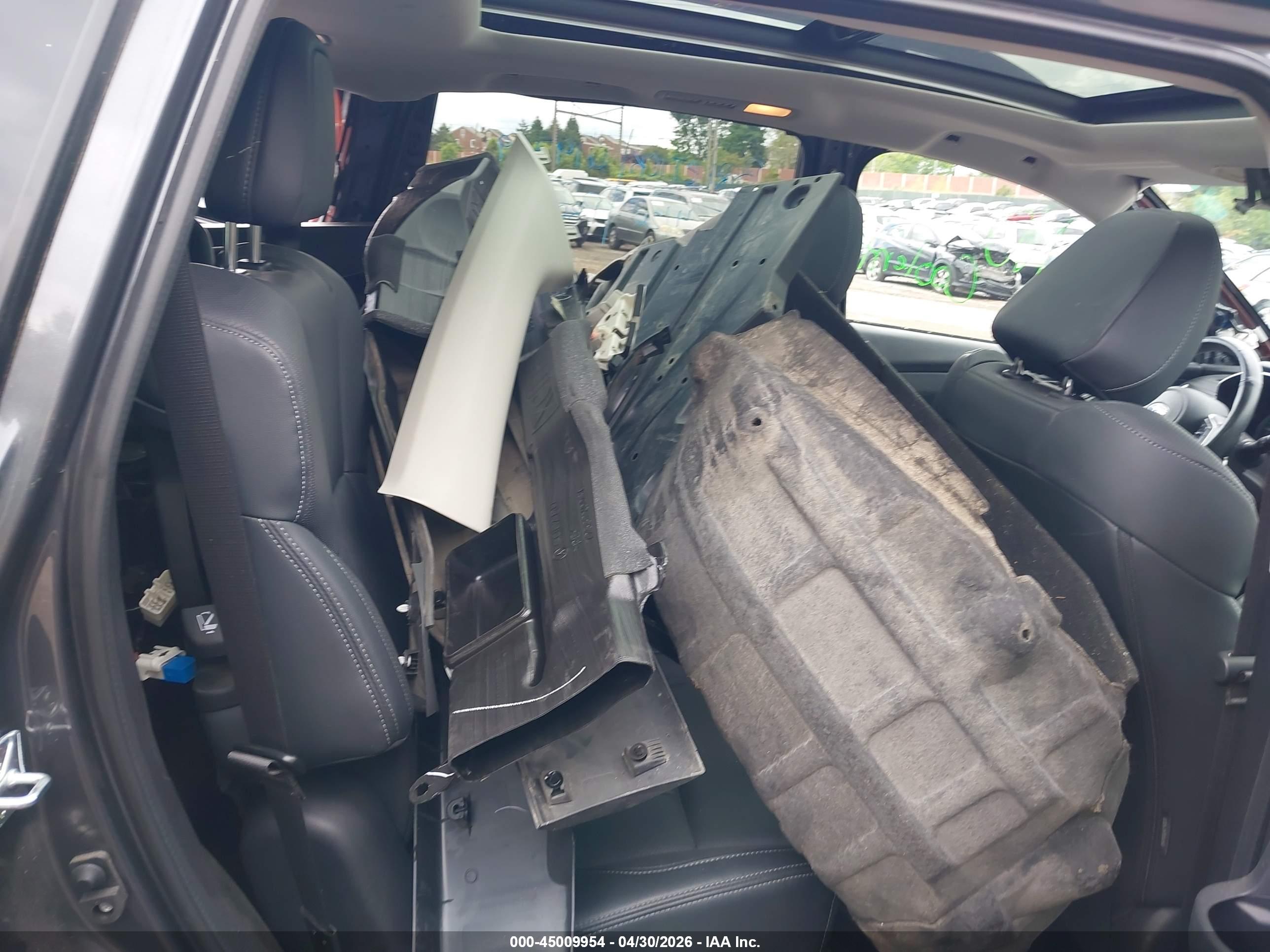 SUBARU ASCENT image 8