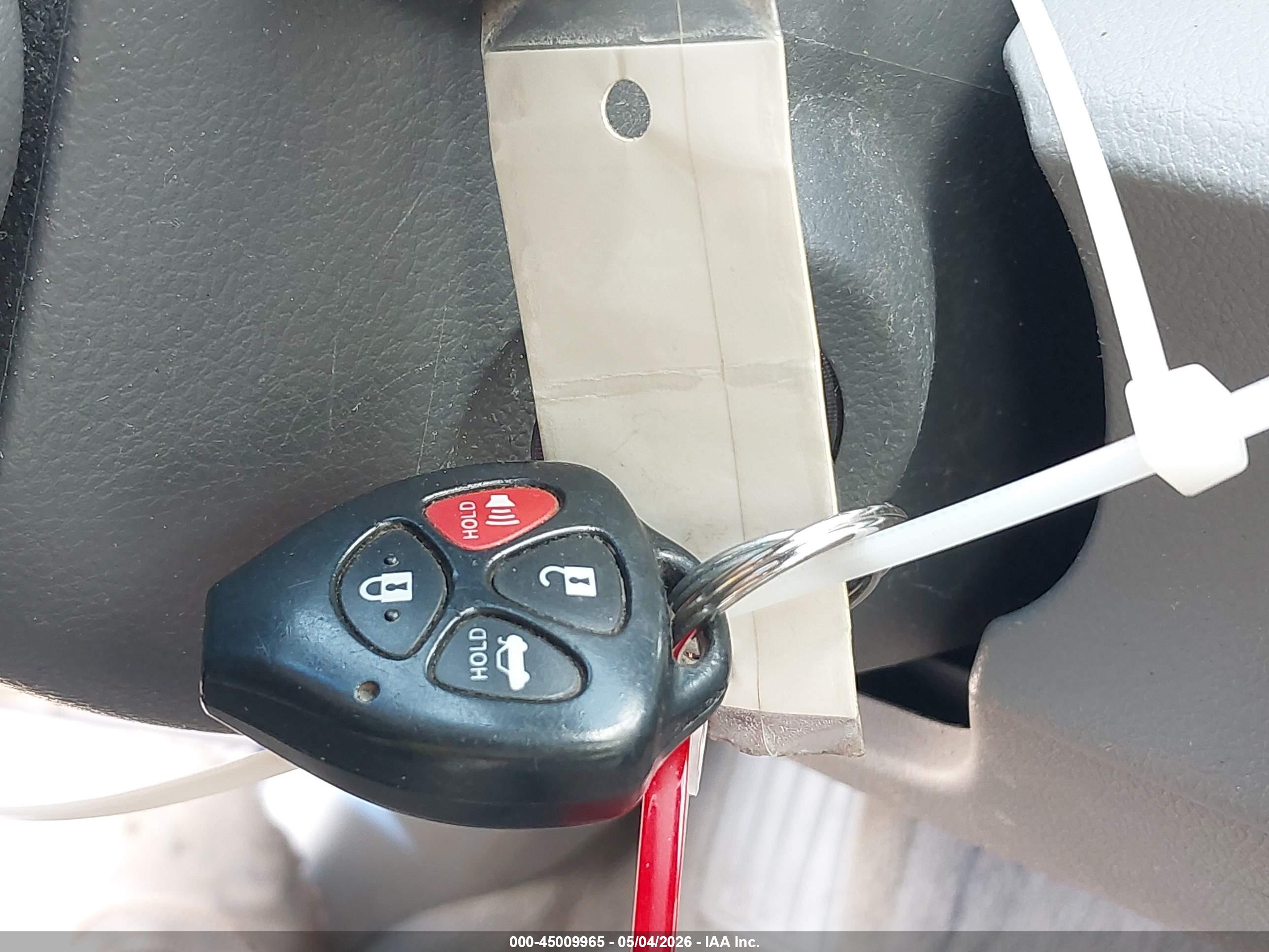 TOYOTA CAMRY image 11