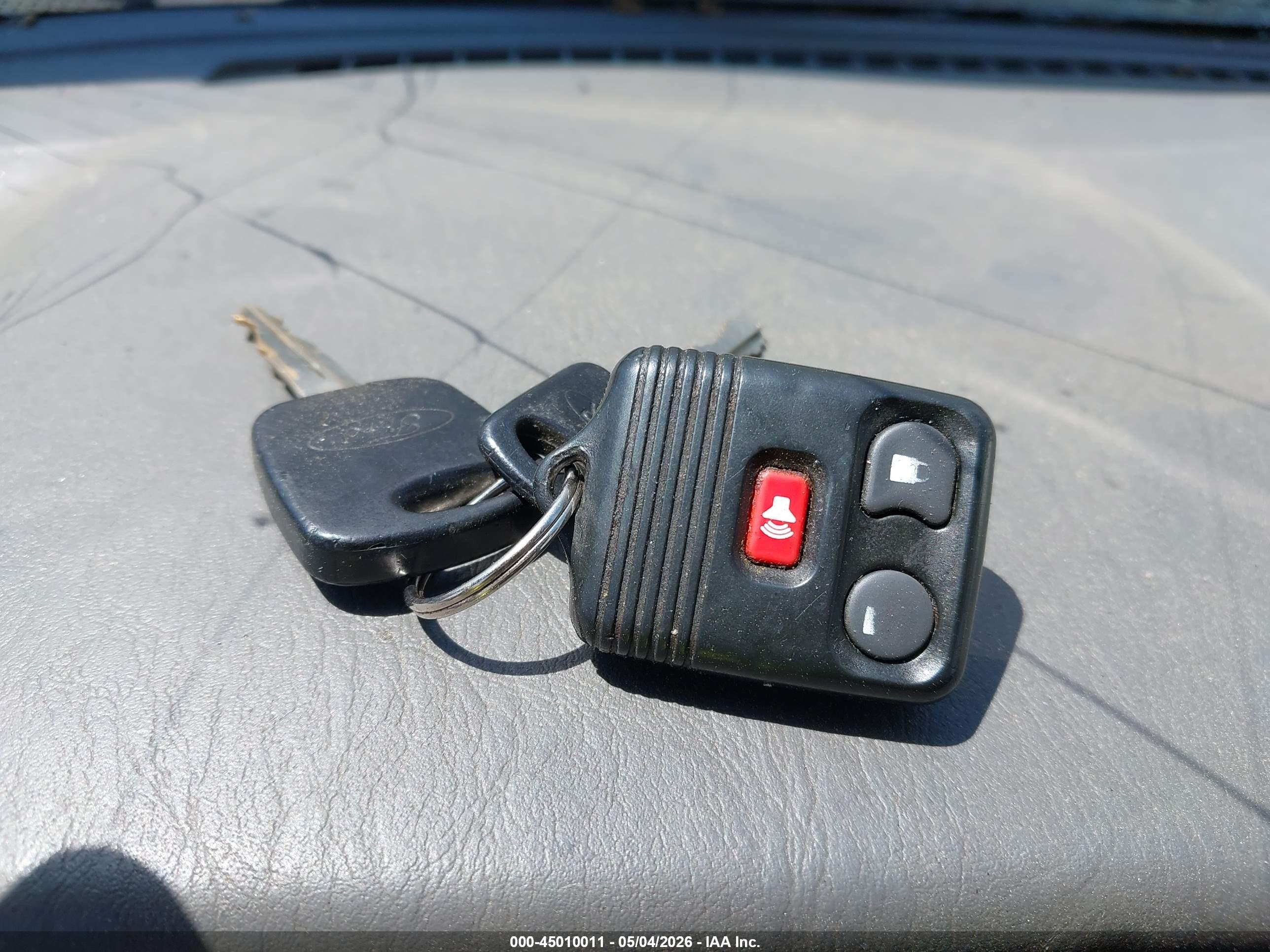 FORD ESCAPE image 11