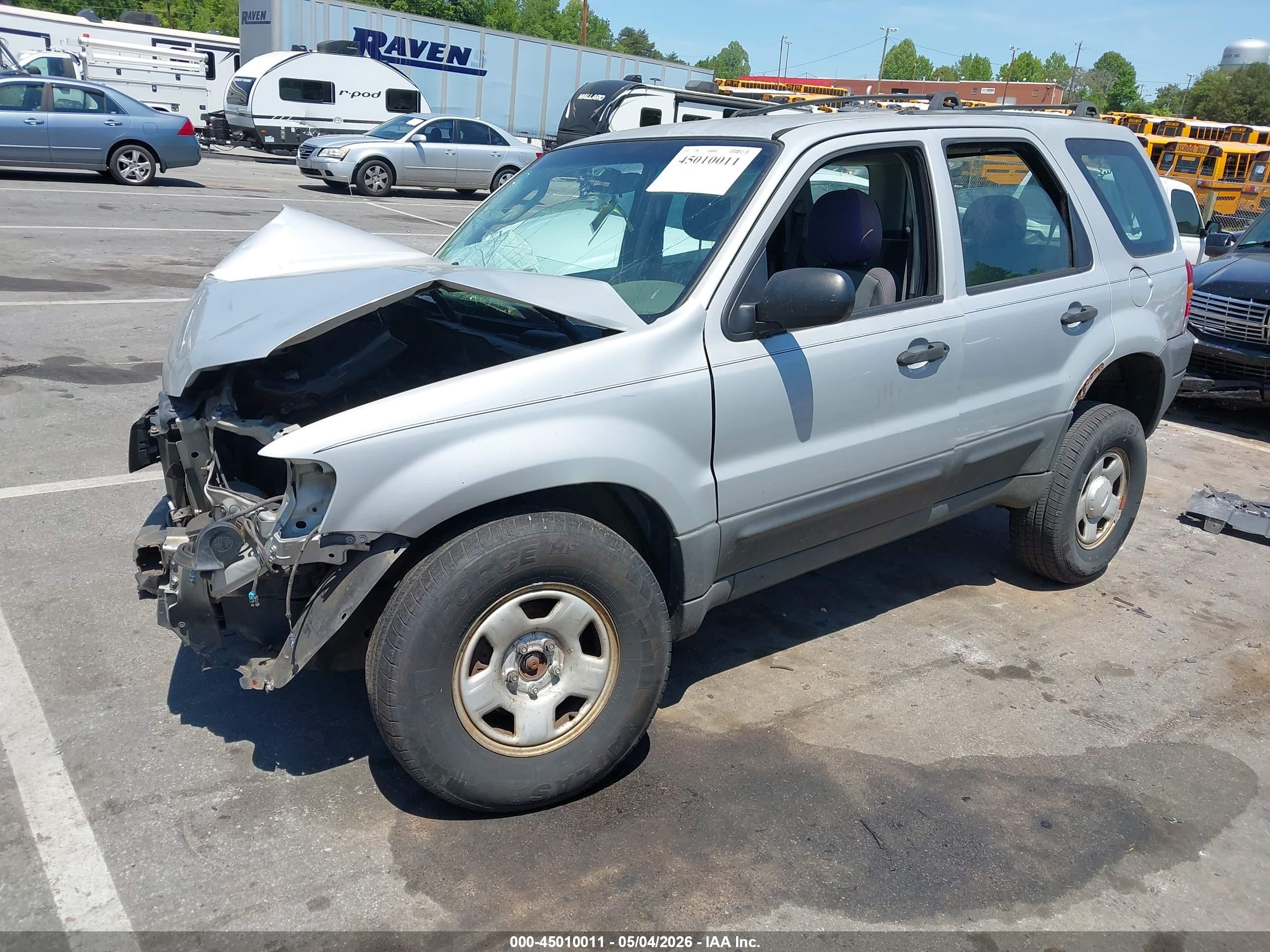 FORD ESCAPE image 2