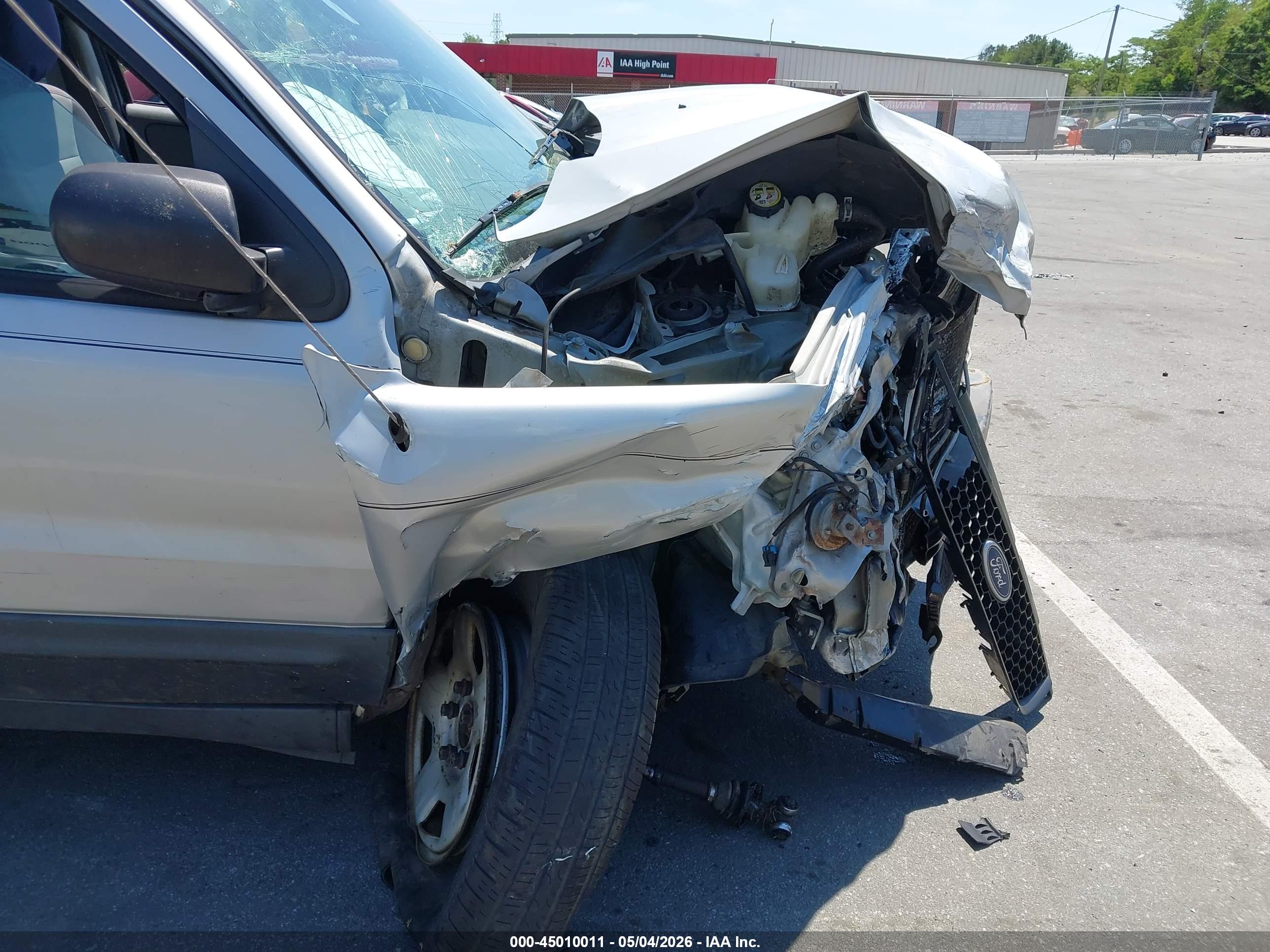 FORD ESCAPE image 6