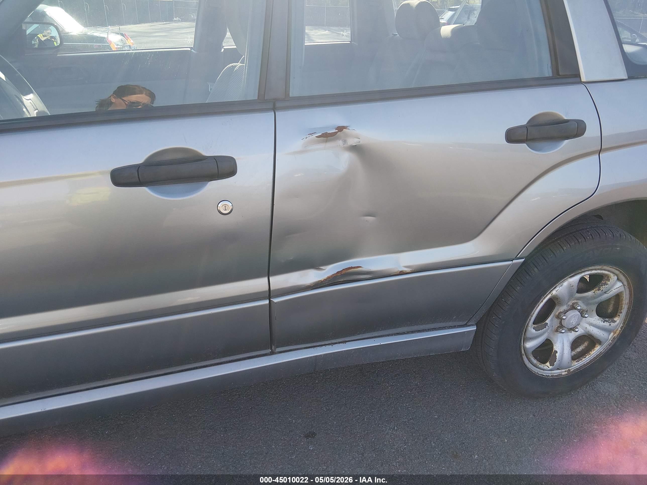 SUBARU FORESTER image 6