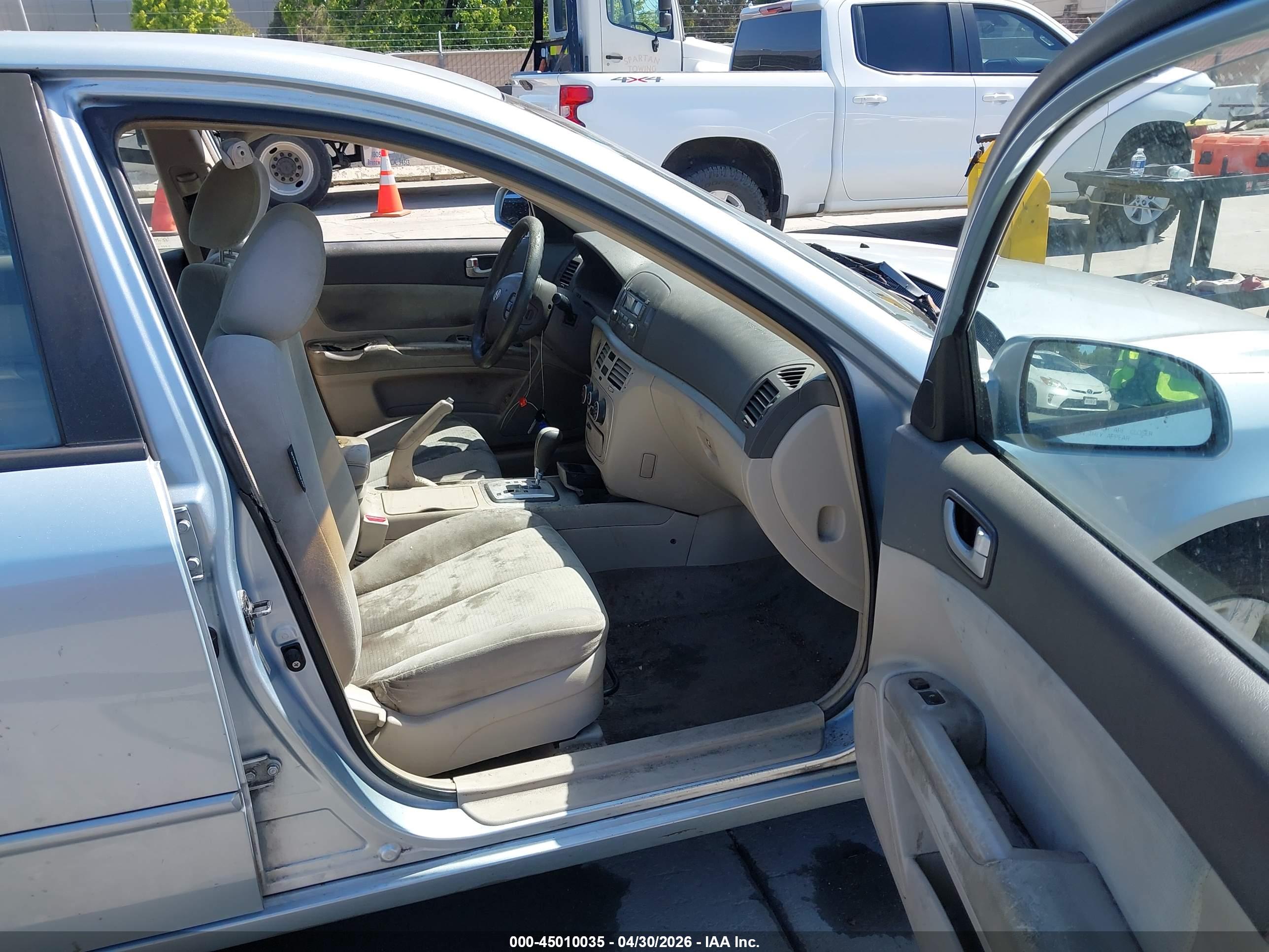 HYUNDAI SONATA image 5