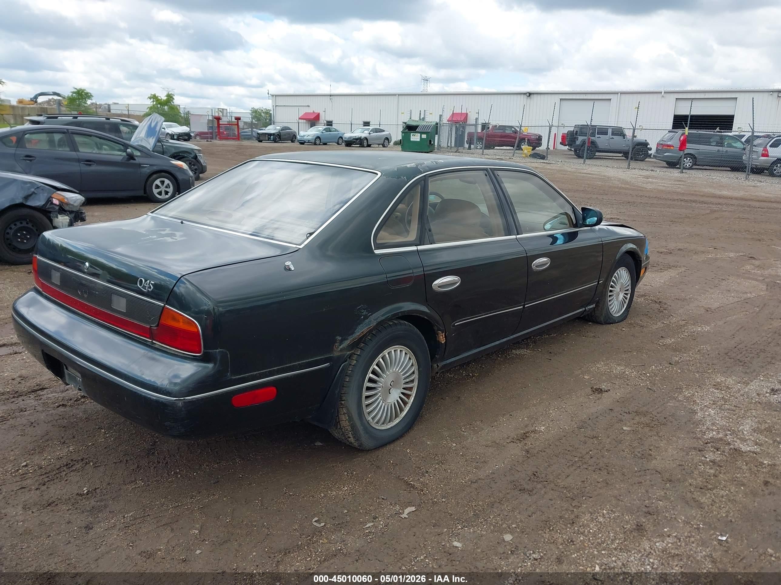 INFINITI Q45 image 4