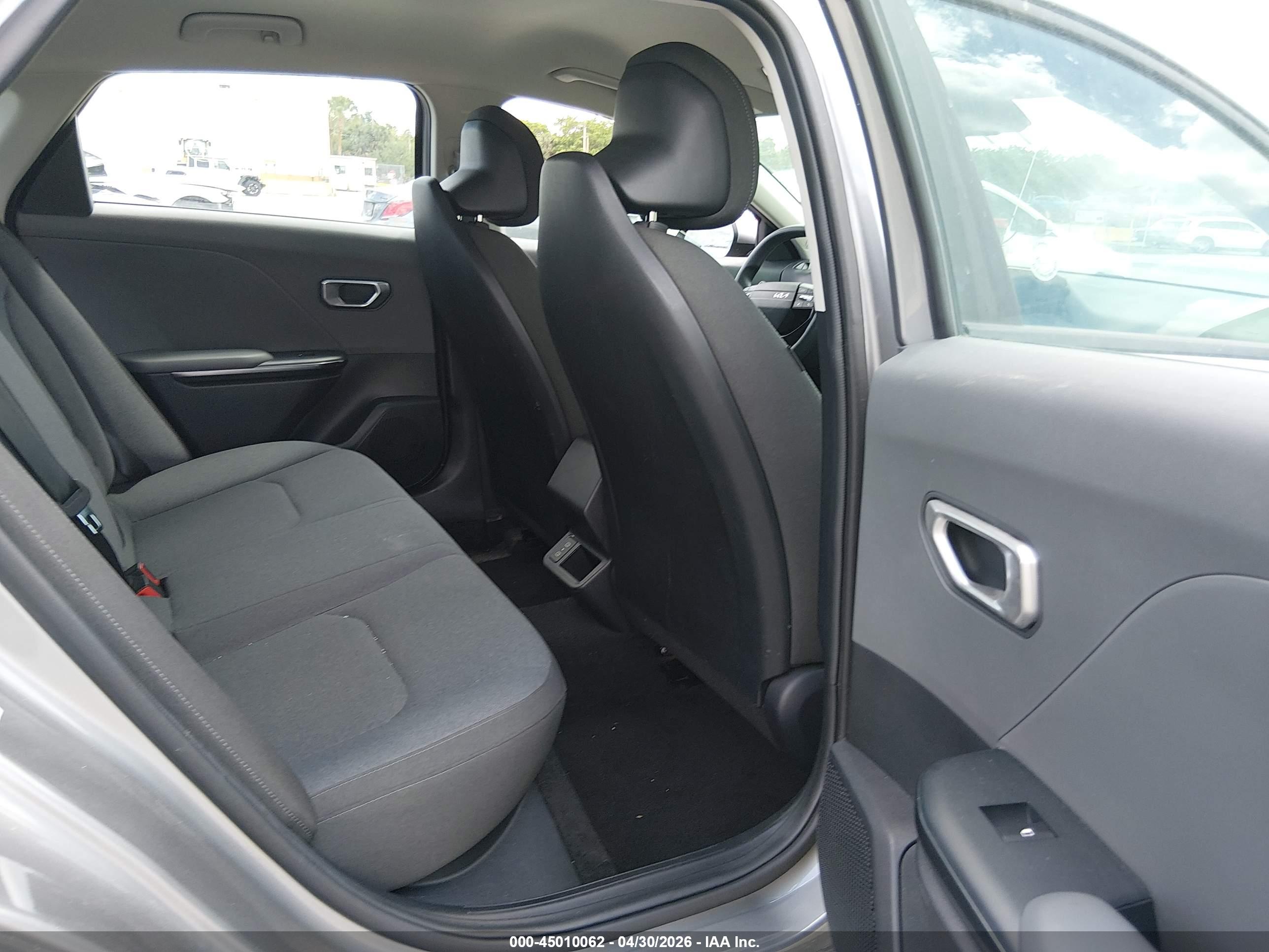 KIA K4 image 8