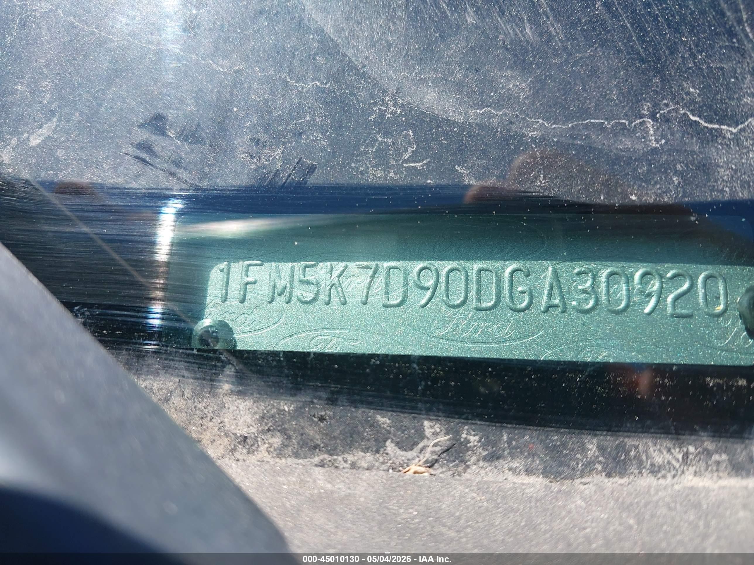 FORD EXPLORER image 9