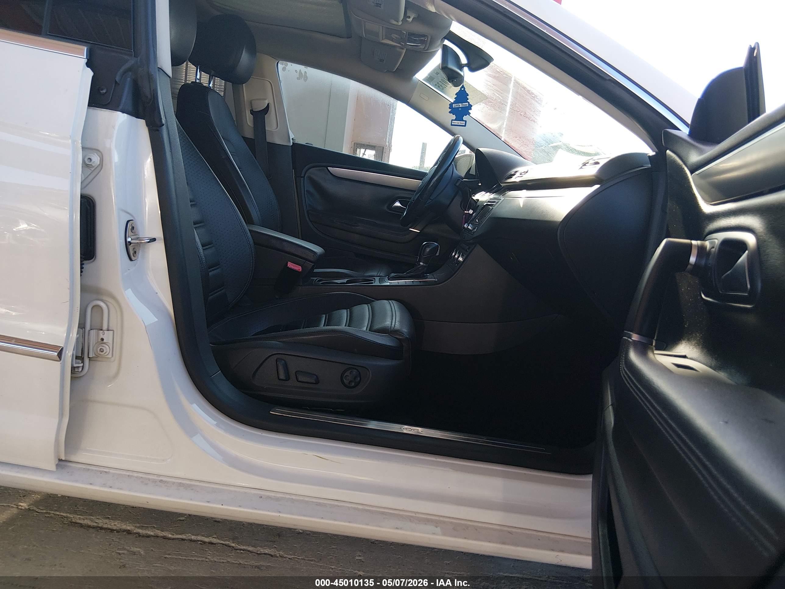 VOLKSWAGEN CC image 5