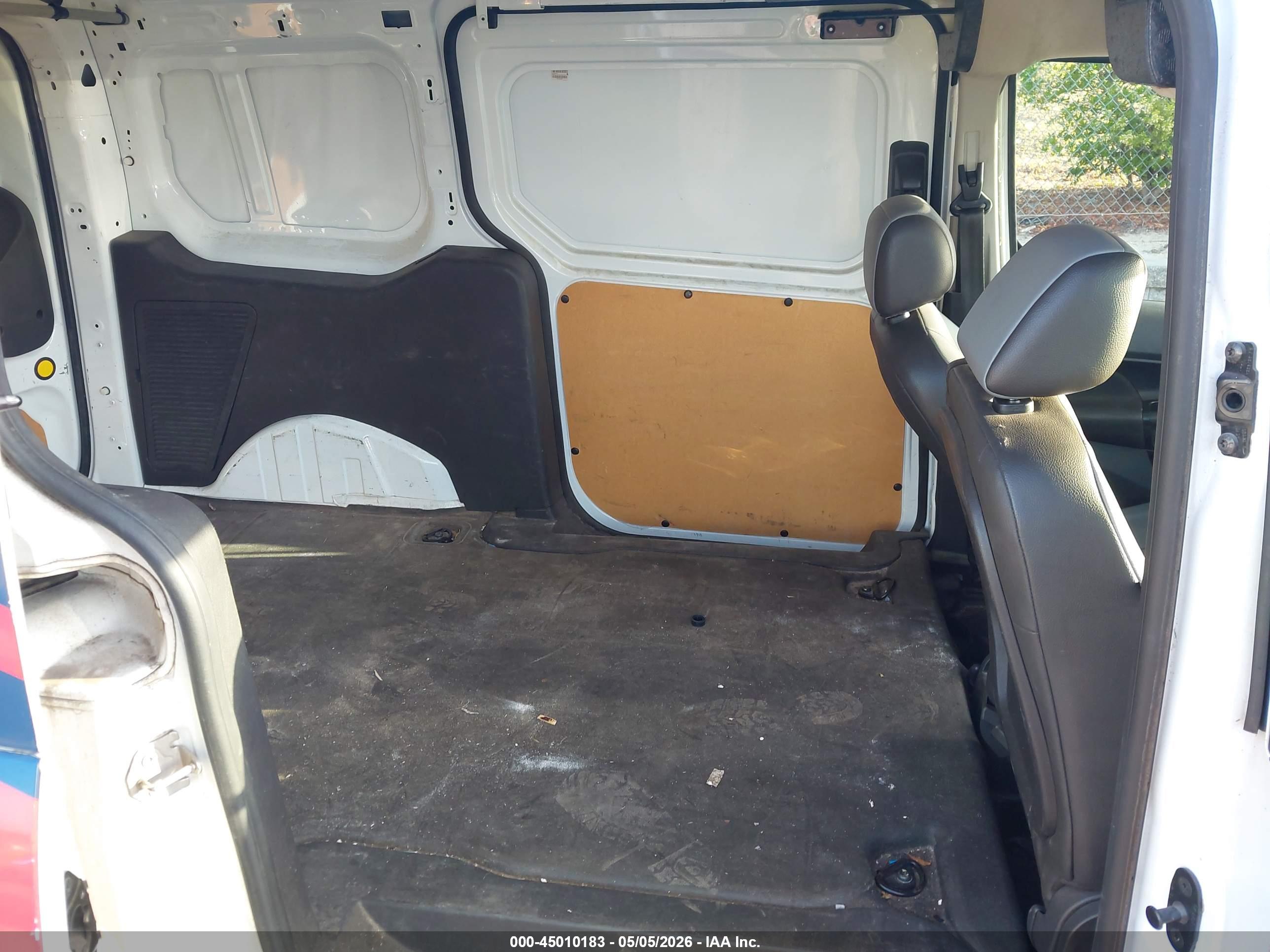 FORD TRANSIT image 8