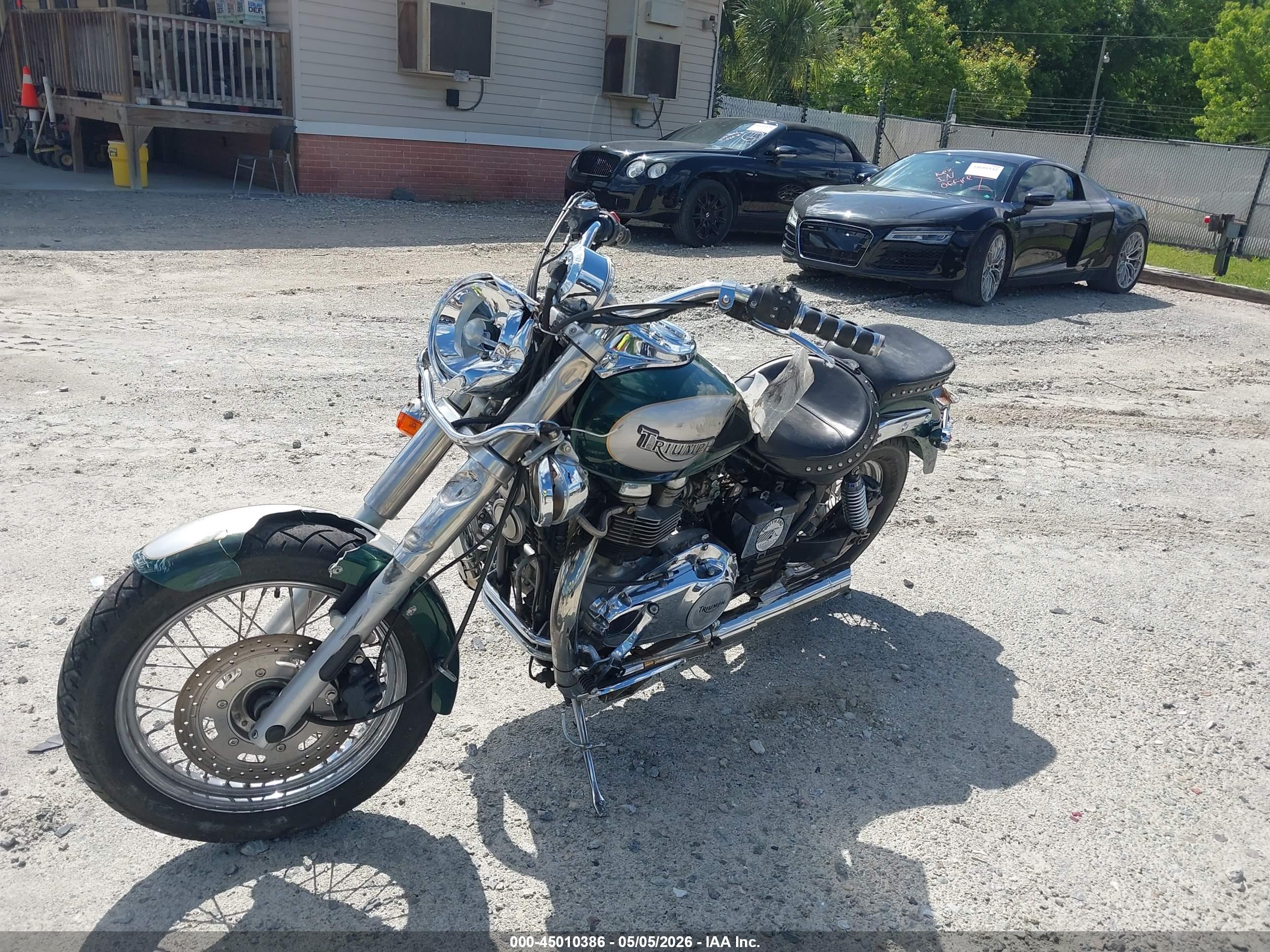 TRIUMPH MOTORCYCLE image 2