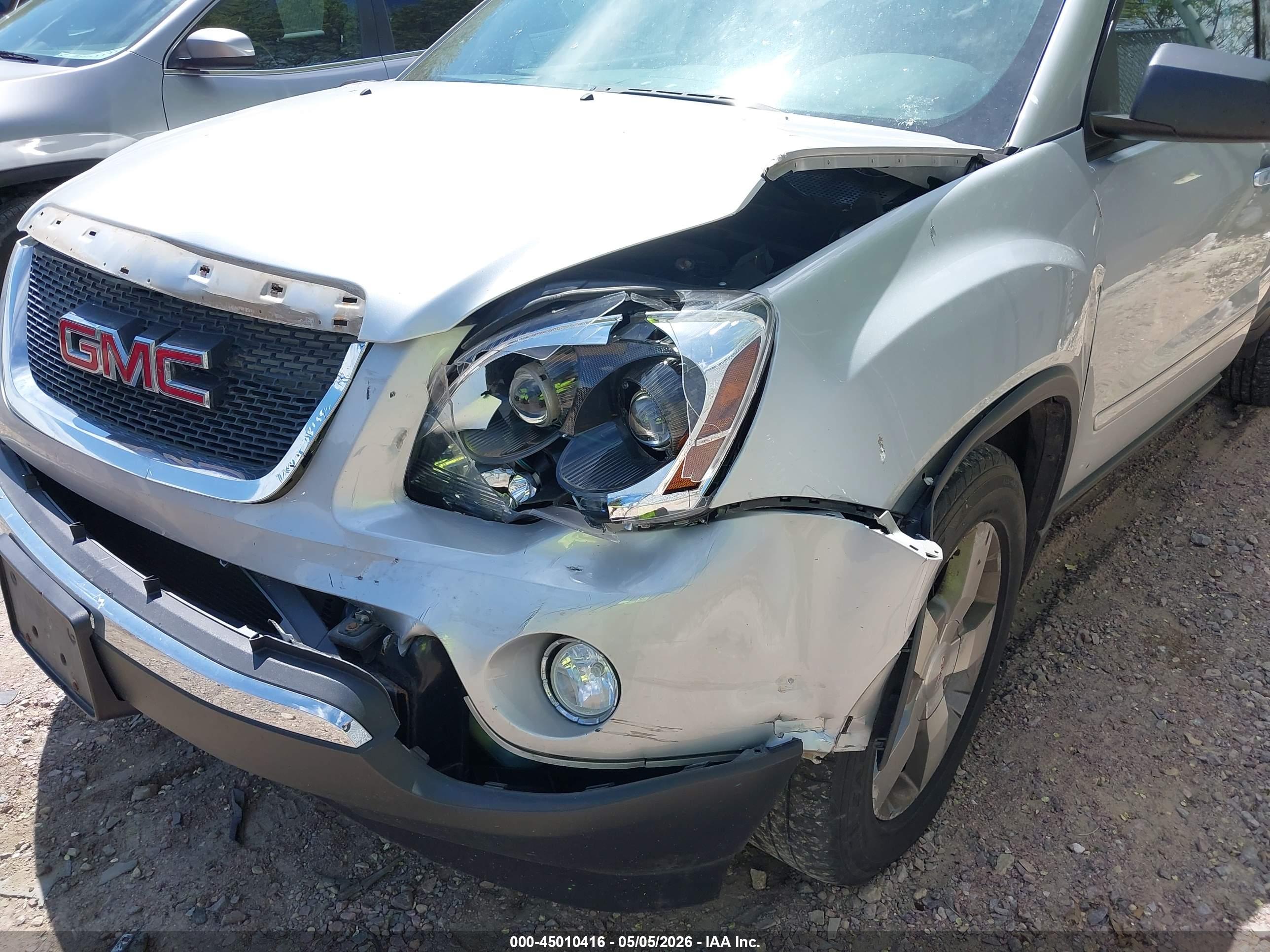 GMC ACADIA image 6
