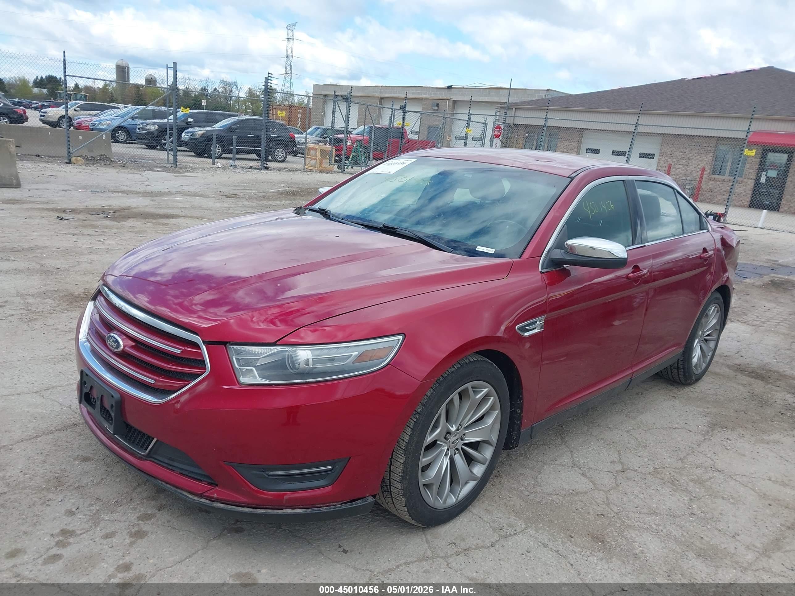 FORD TAURUS image 2