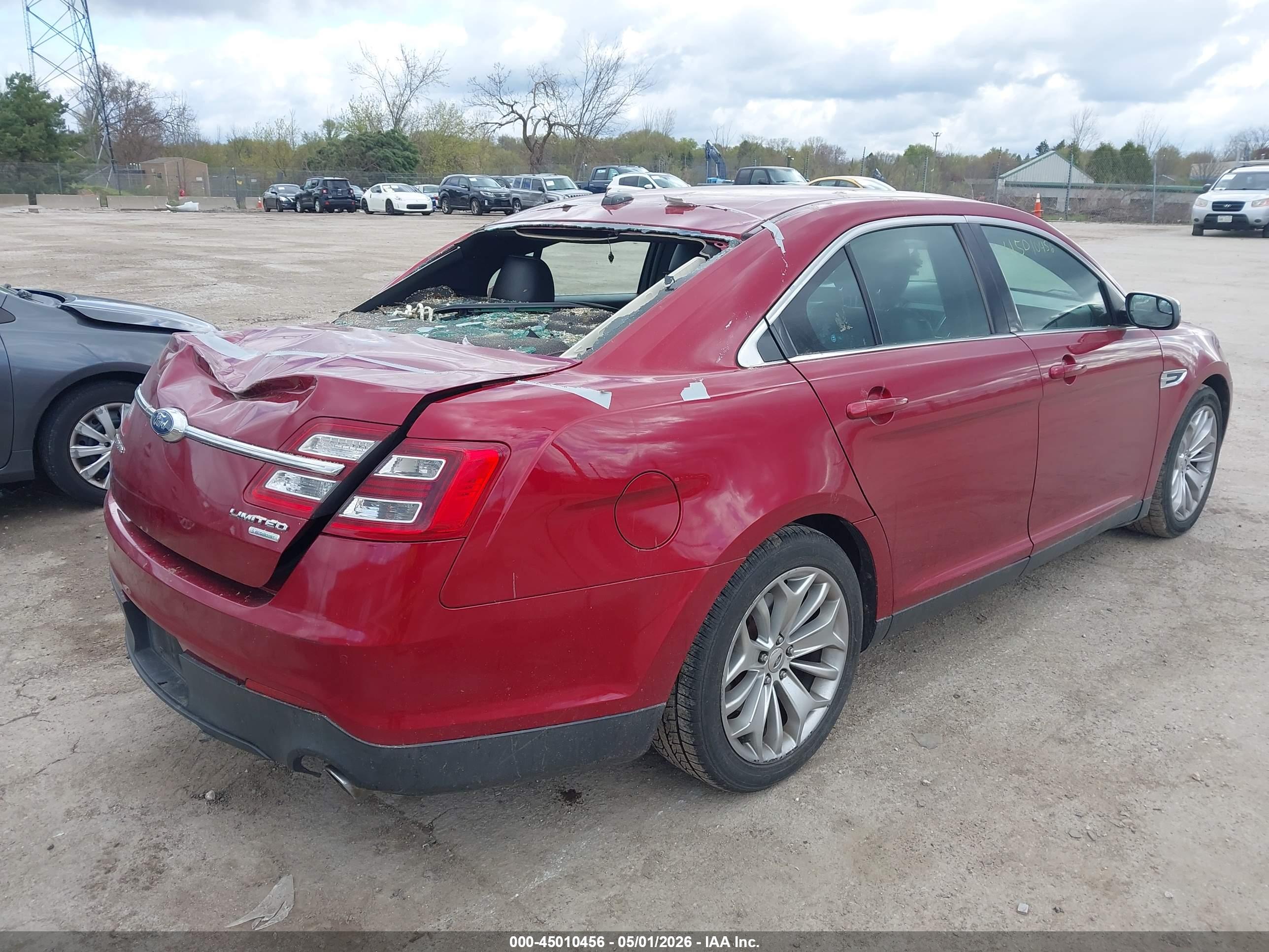 FORD TAURUS image 4