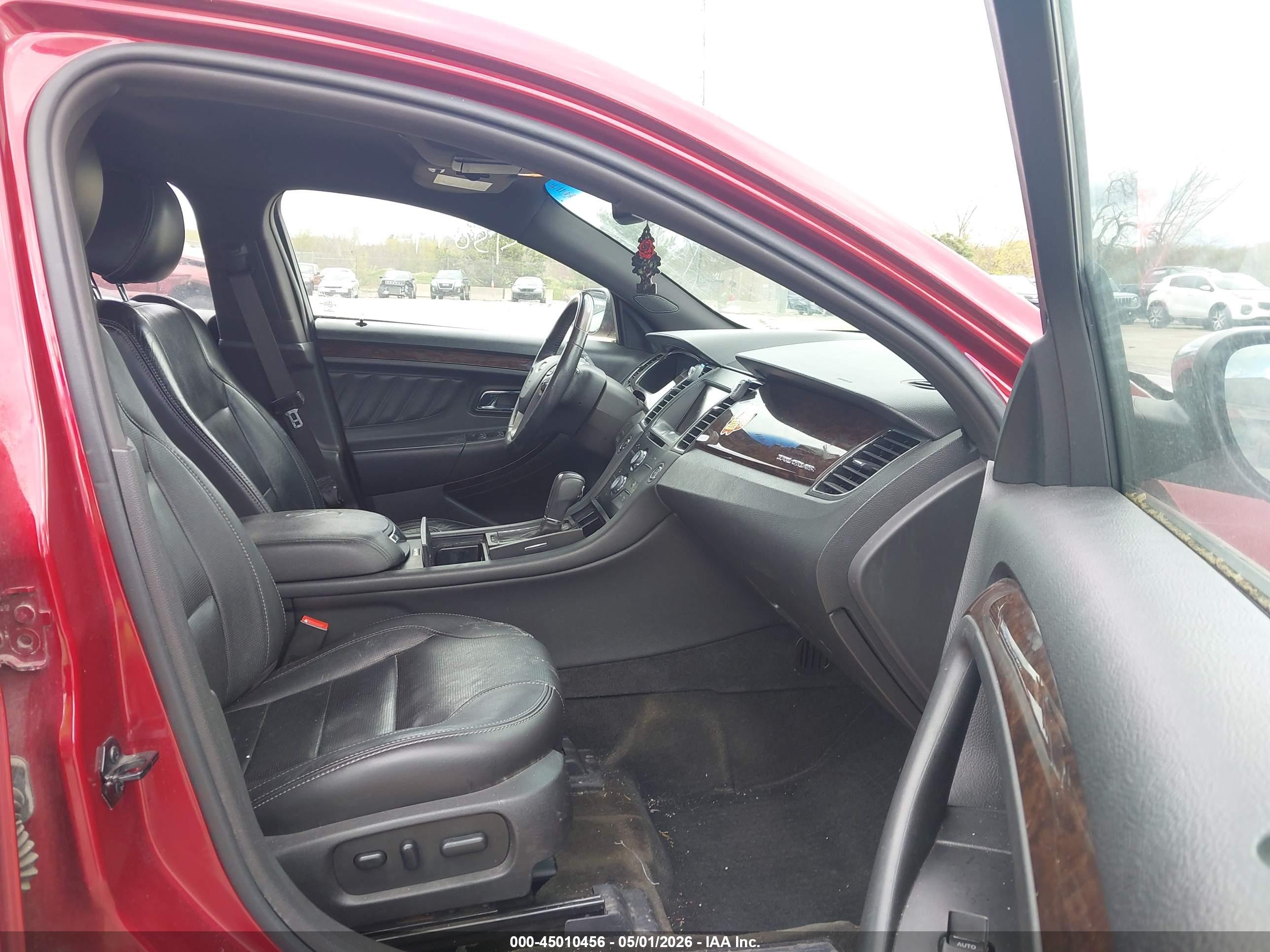 FORD TAURUS image 5