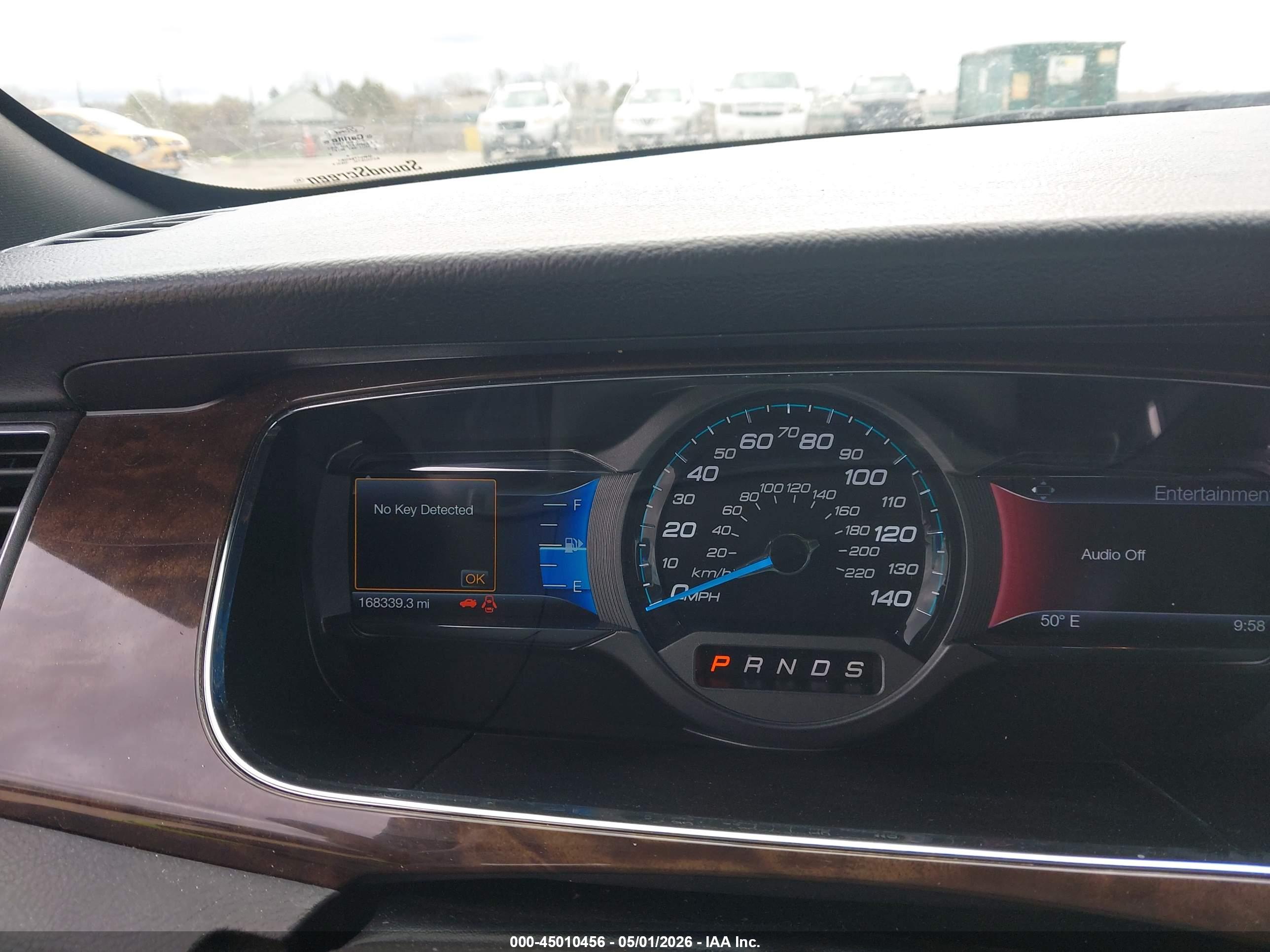 FORD TAURUS image 7